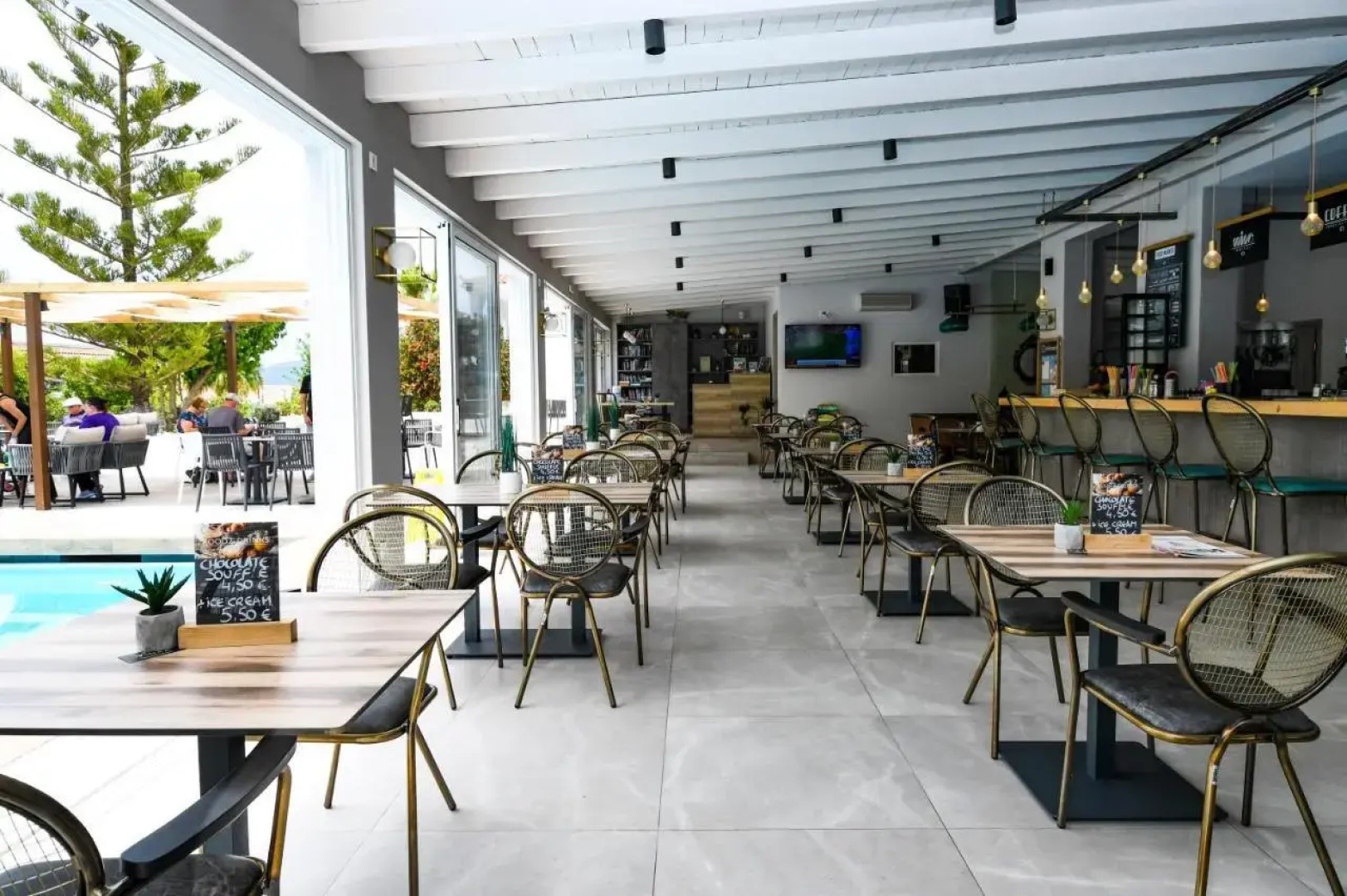 Daisy Zakynthos Apartments