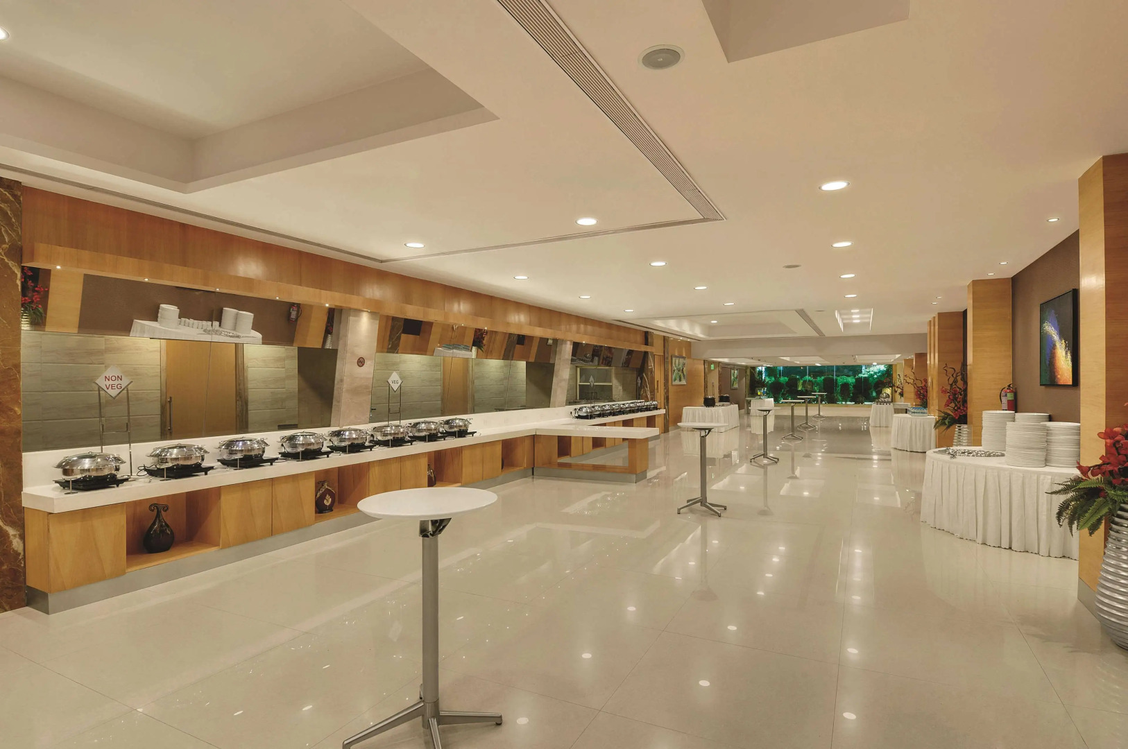 Express Inn The Business Luxury Hotel