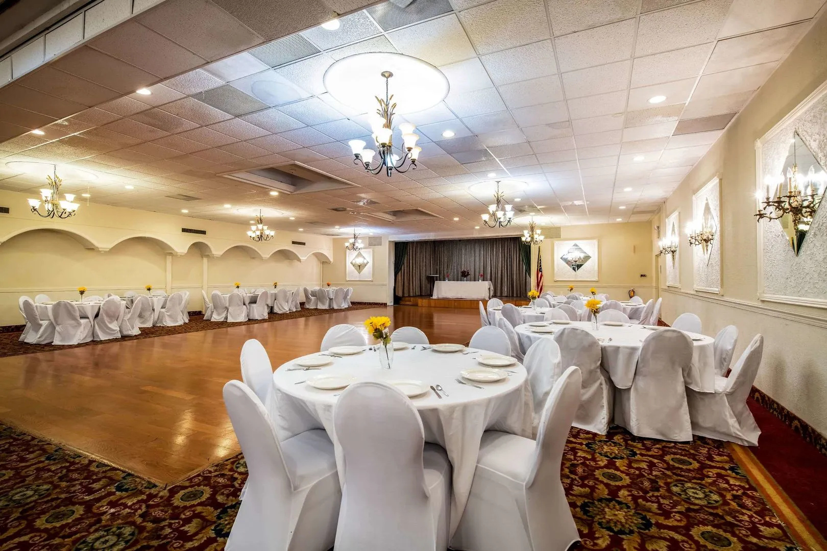 APM Inn and Suites