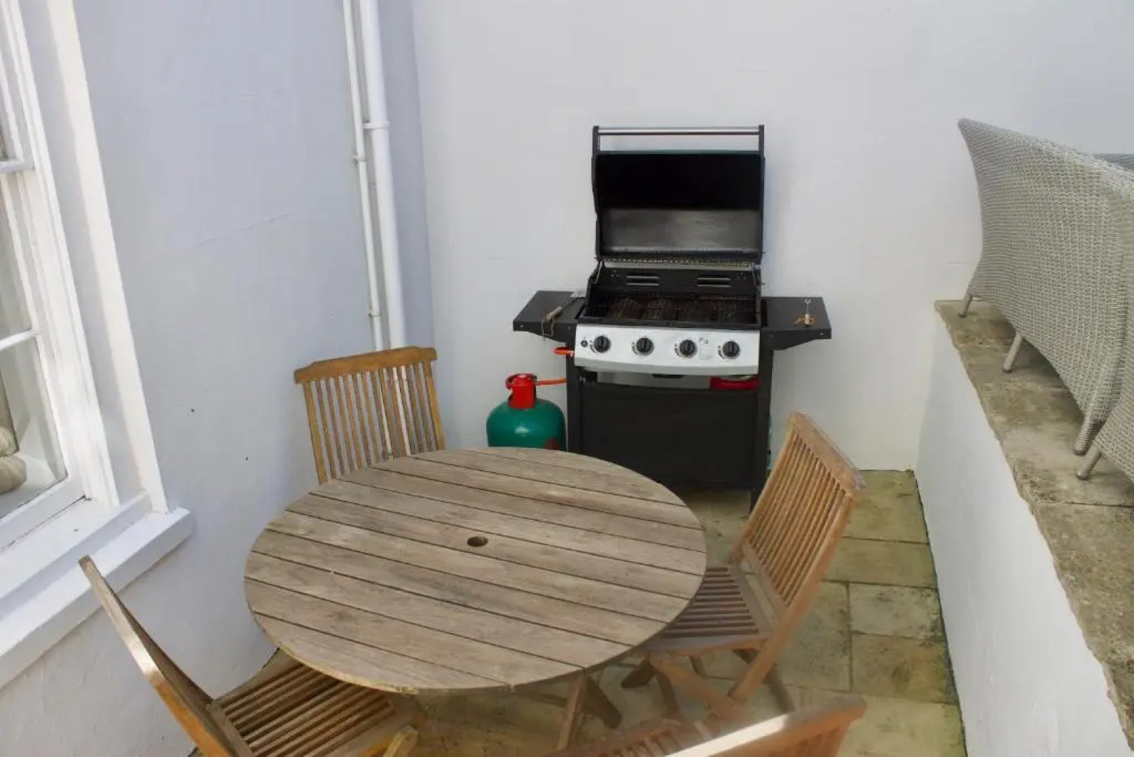 Cliffhanger 18 Castle Road