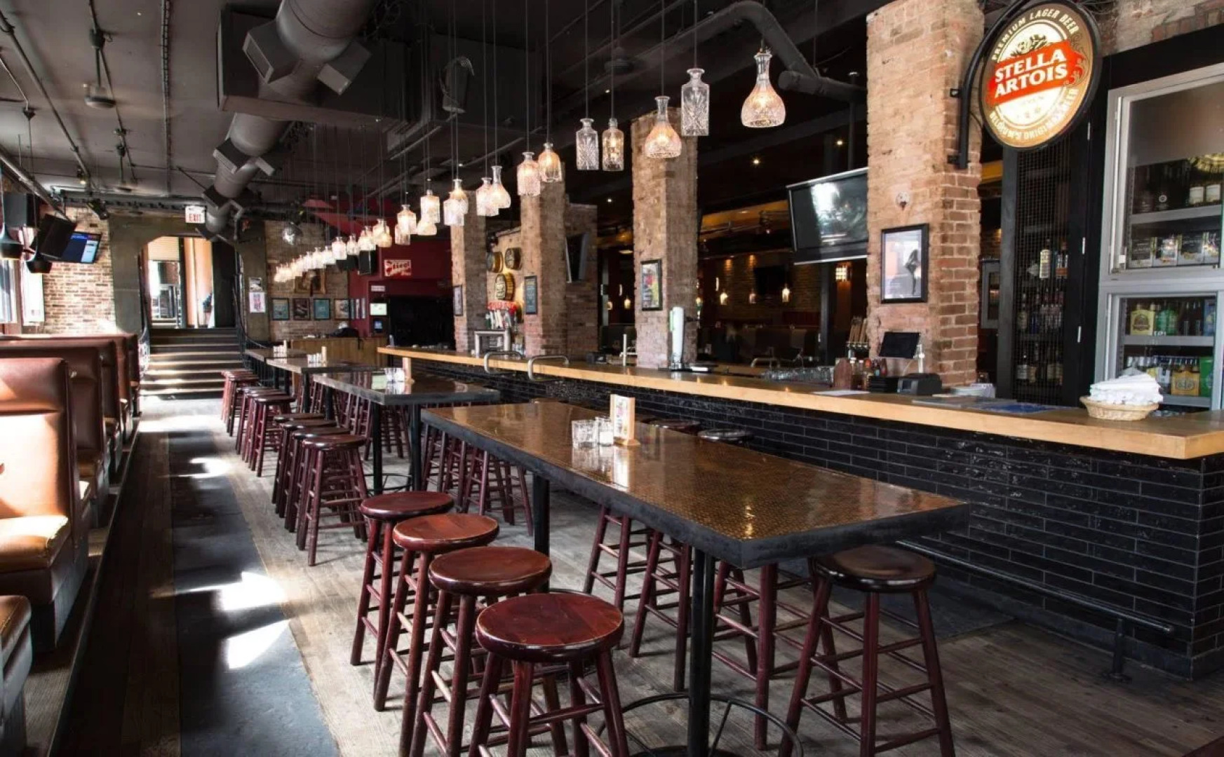 Cambie Downtown Hostel