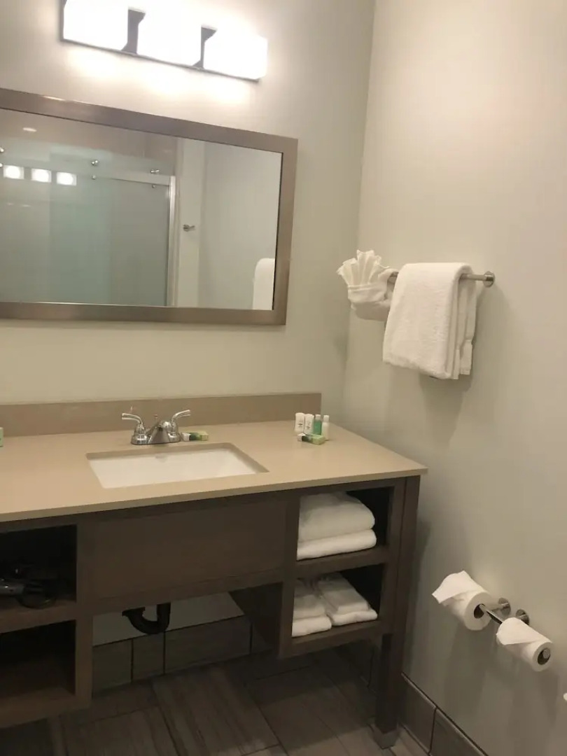 Kodiak Compass Suites