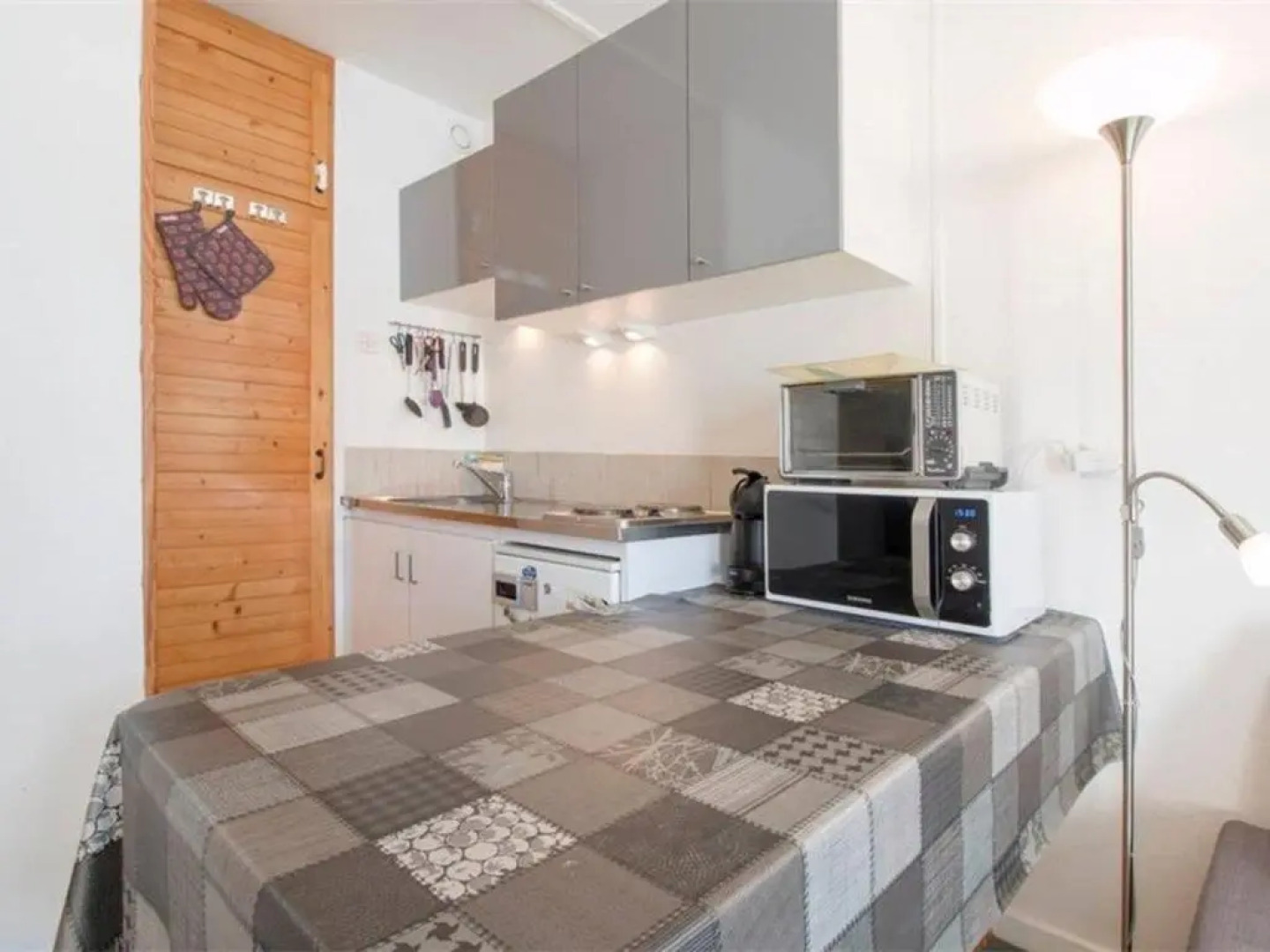 Appartement Arette, 1 pièce, 4 personnes - FR-1-602-59