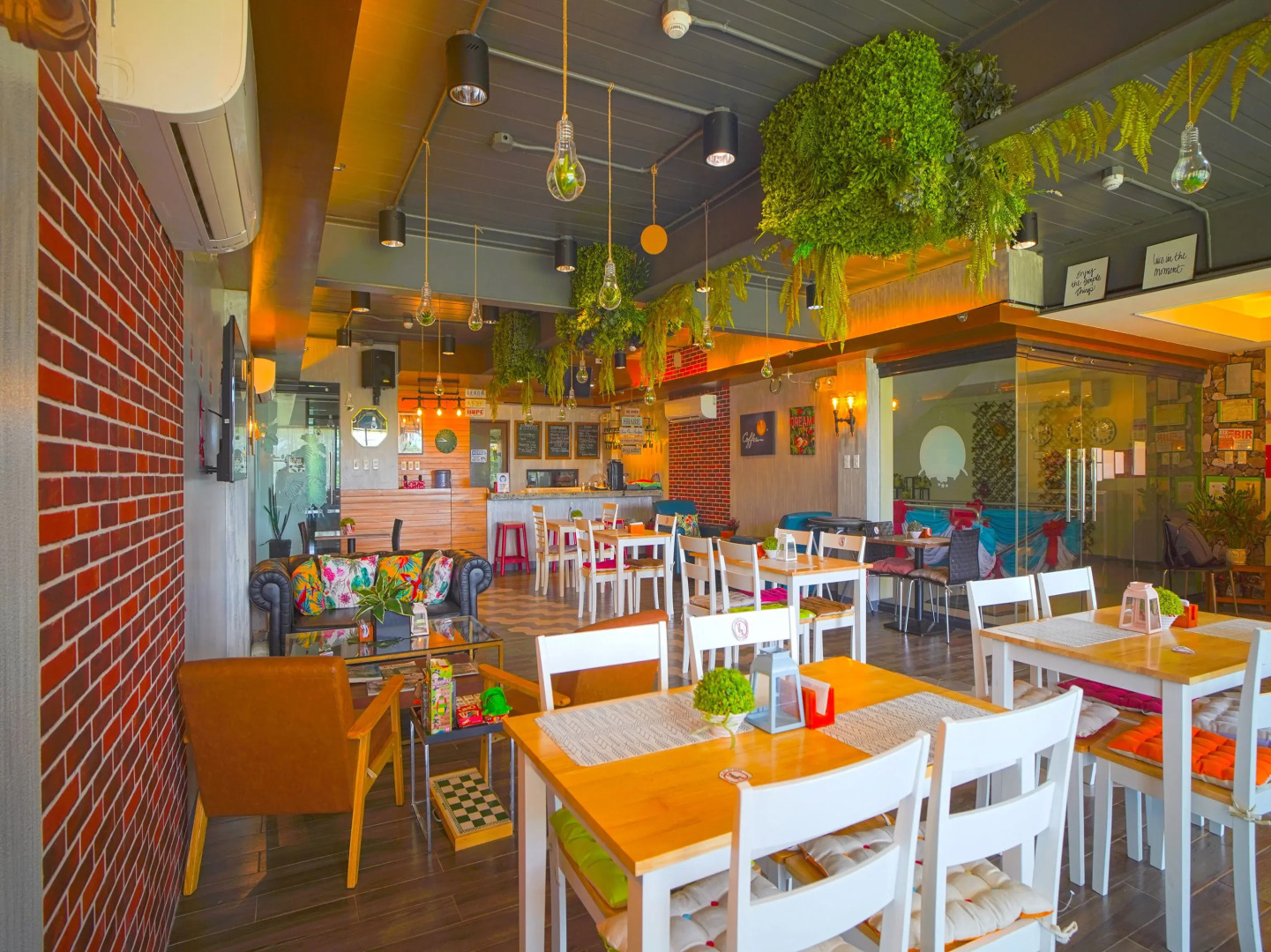 Capital O Vaccinated Staff - OYO 785 The Greenhive