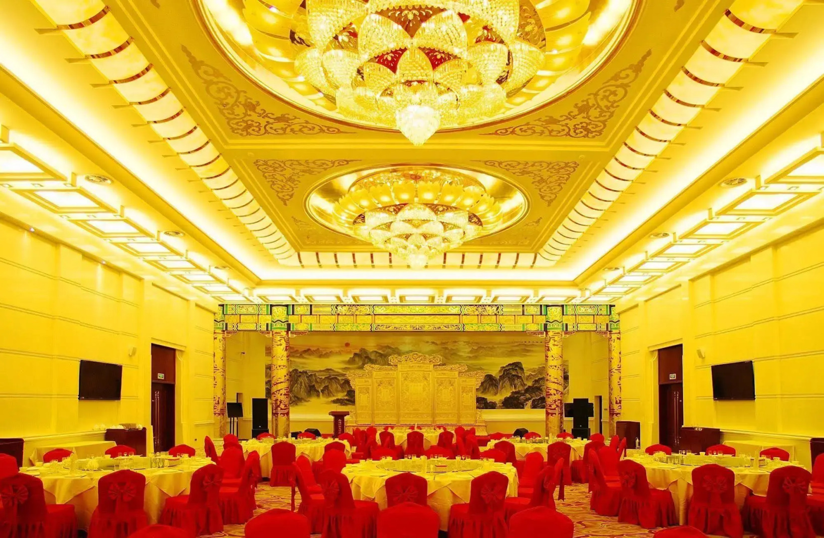 Imperial Palace Hotel