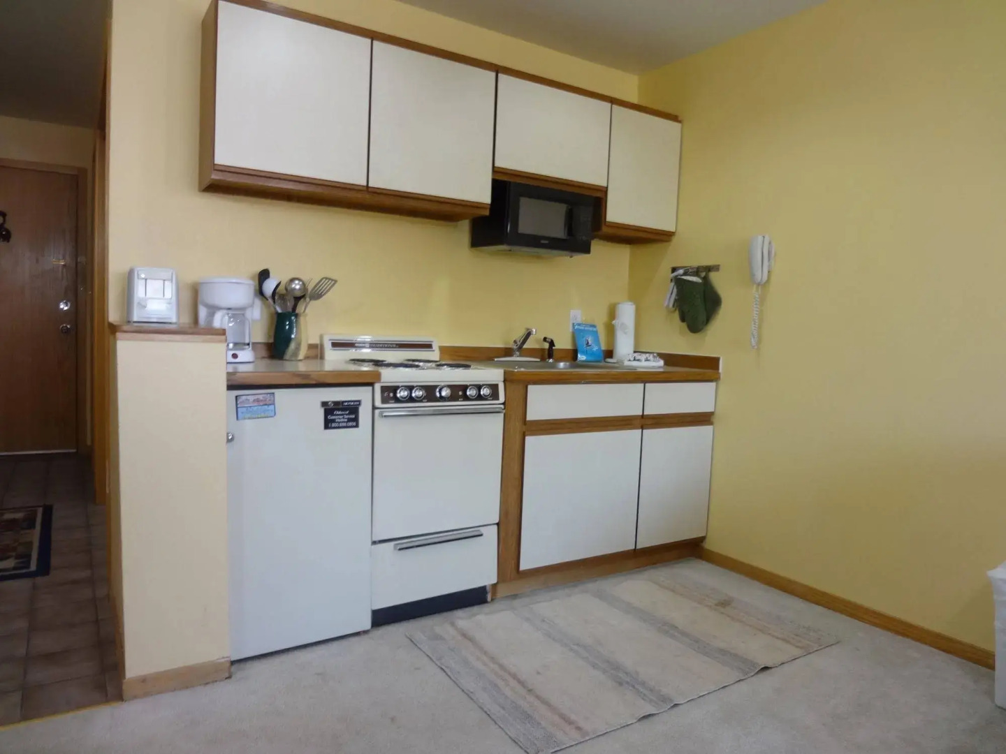 Cedars Lodge Condos by CRMR