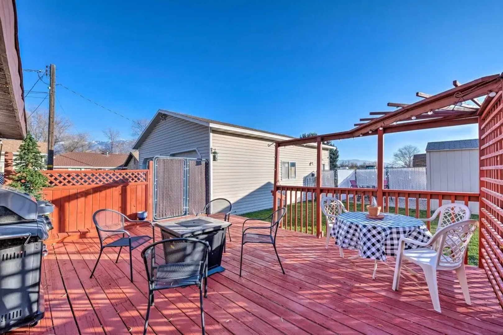 Cozy Cottage w/ Game Room ~ 17 Mi to Dtwn Slc!