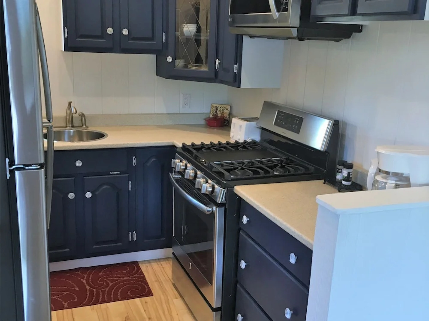 Larinda's Landing Oceanfront Cottages