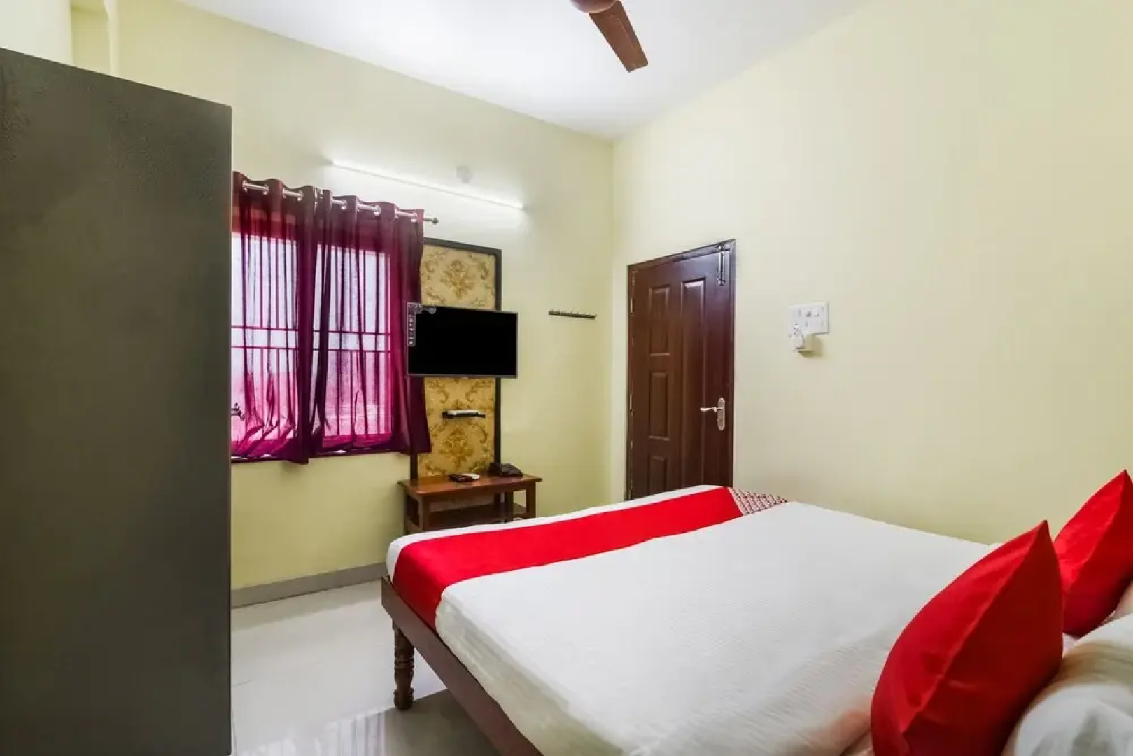 OYO 35753 Rk Residency