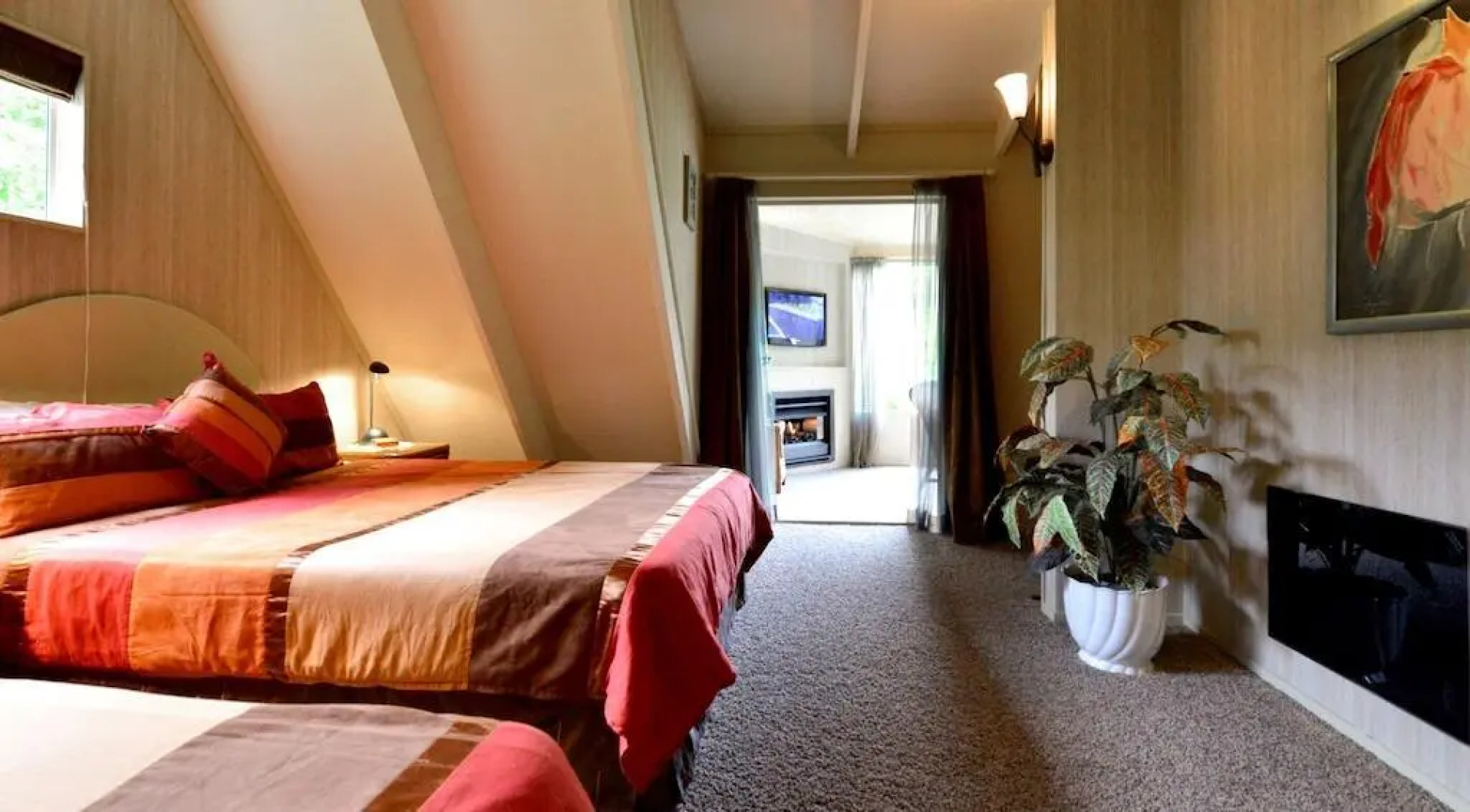 Bushland Park Lodge and Retreat