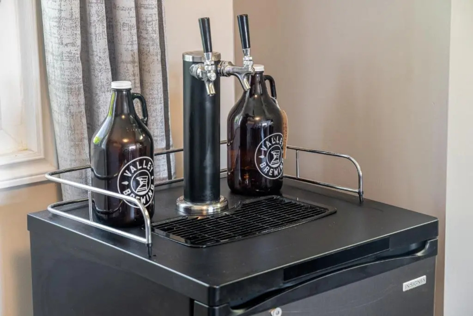 Bahama Breeze I Hot Tub I Pool I 5 Bedroom