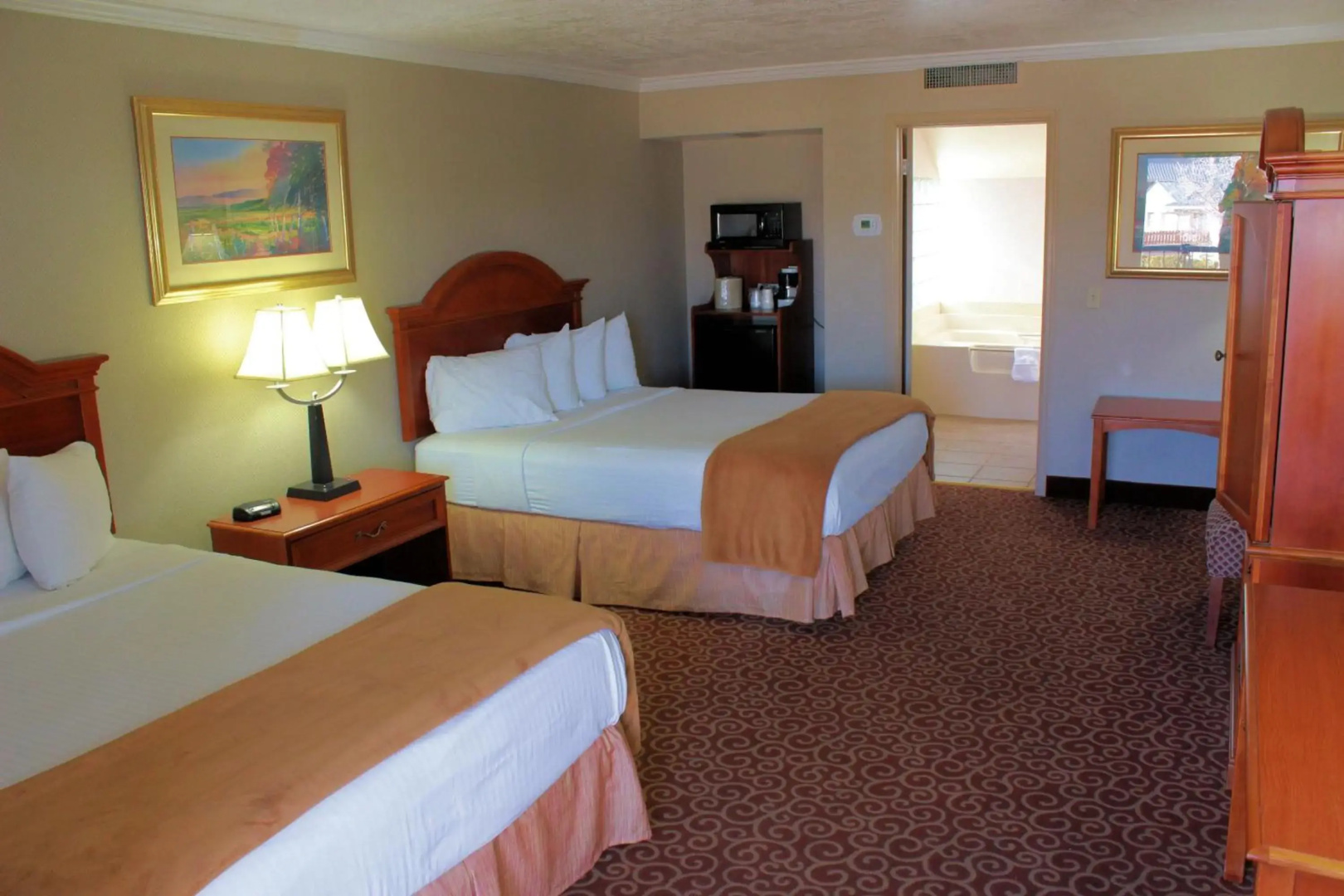 Red Arrow Inn & Suites, a Travelodge by Wyndham