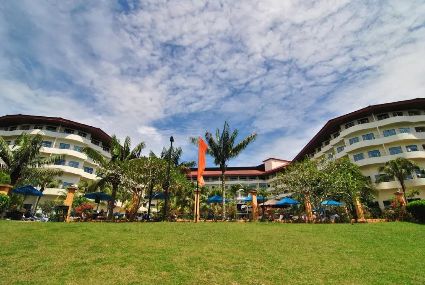 Swiss-Grand Beach Resort Kuantan