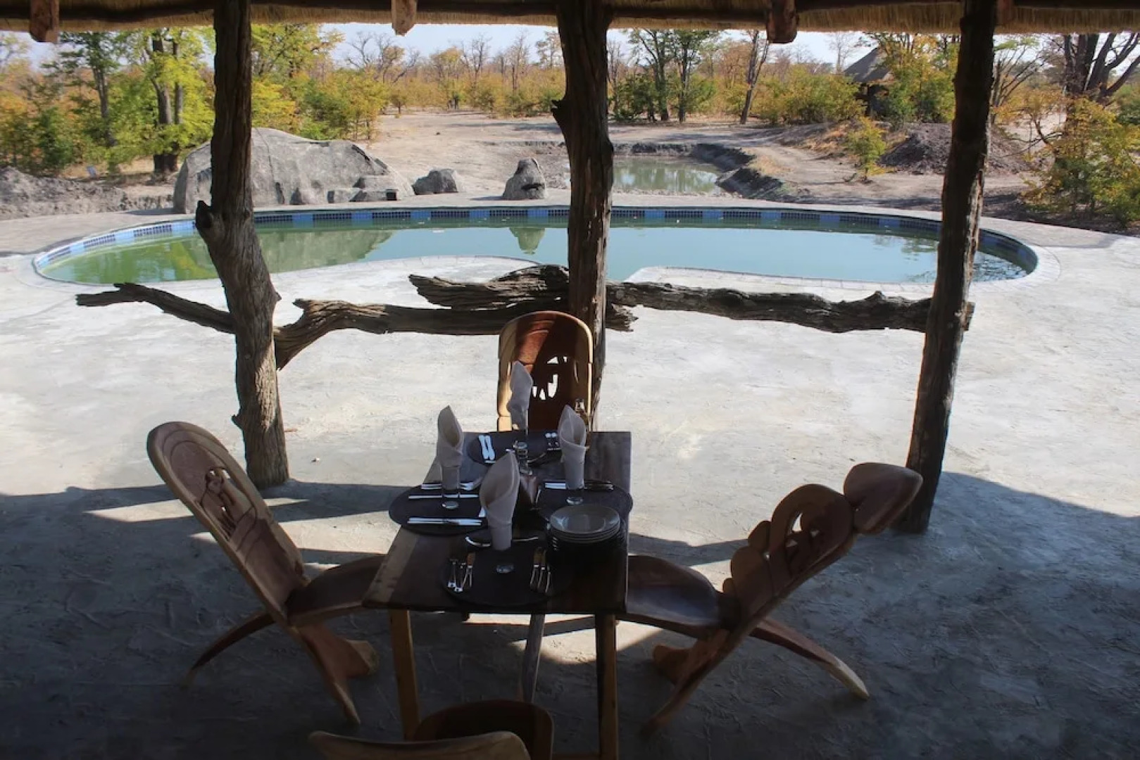 Dzibanana Lodge & Camping