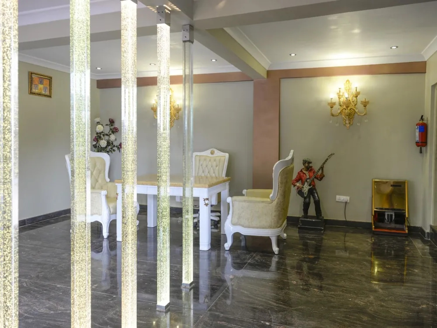 OYO 850 Hotel River Palace