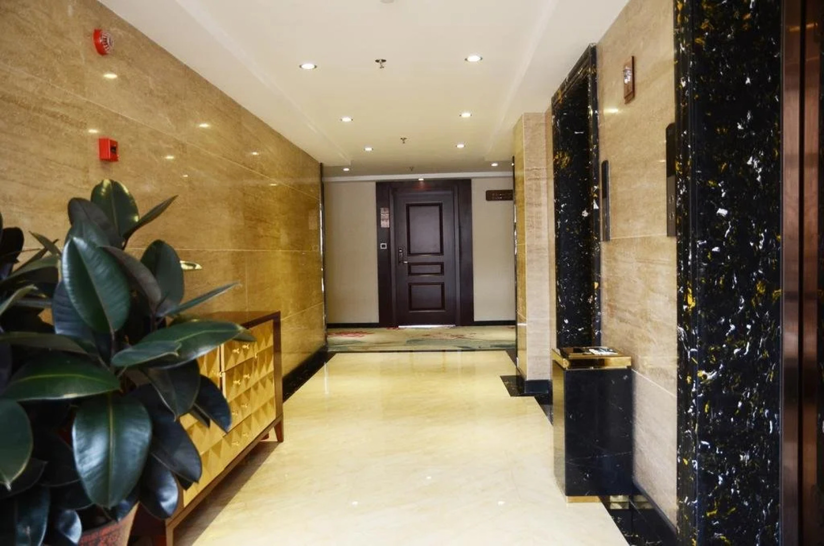 Xiahe Jiusheng international Hotel