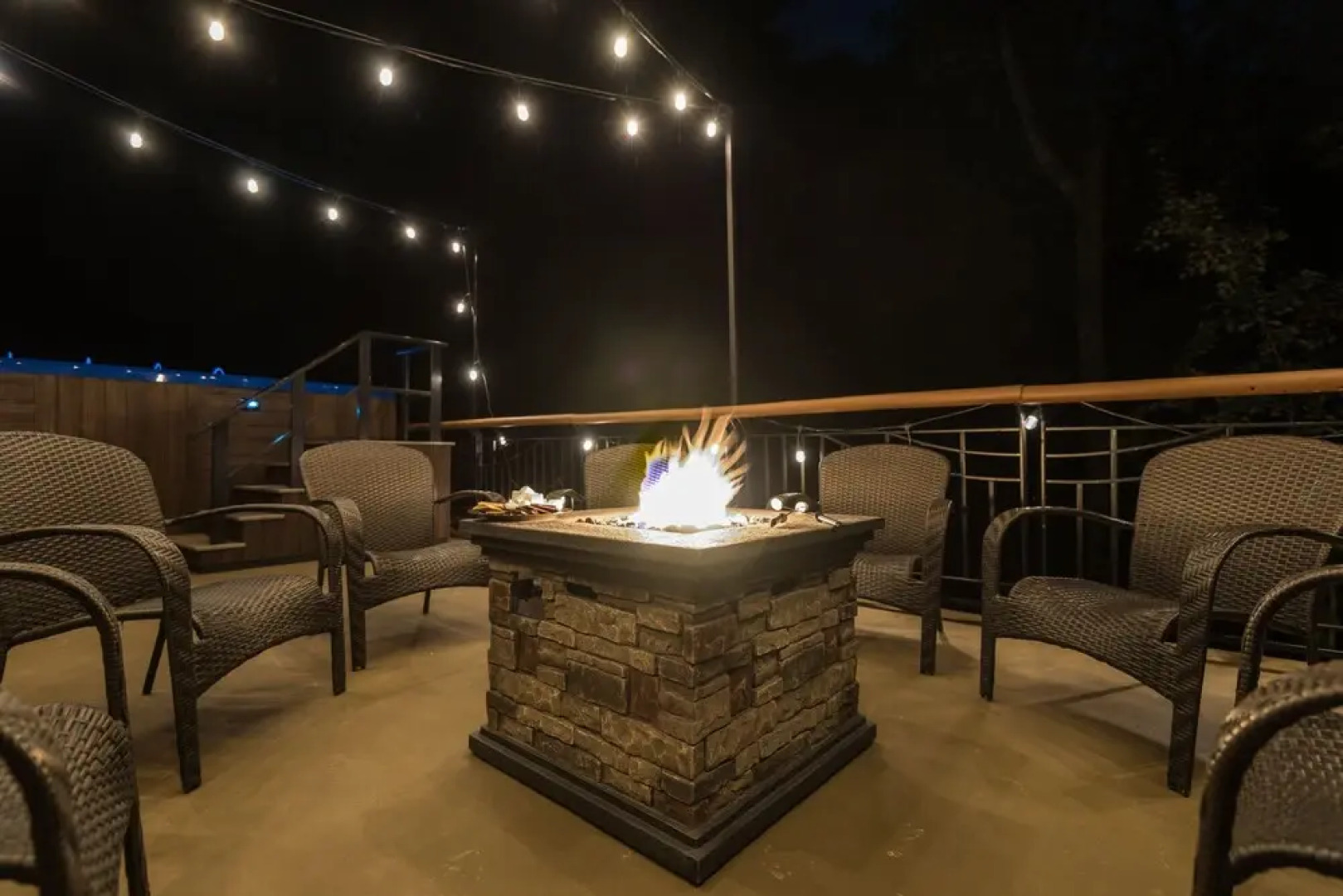 Tanglewood Mountain Lodge 8 Bedroom Residence by RedAwning