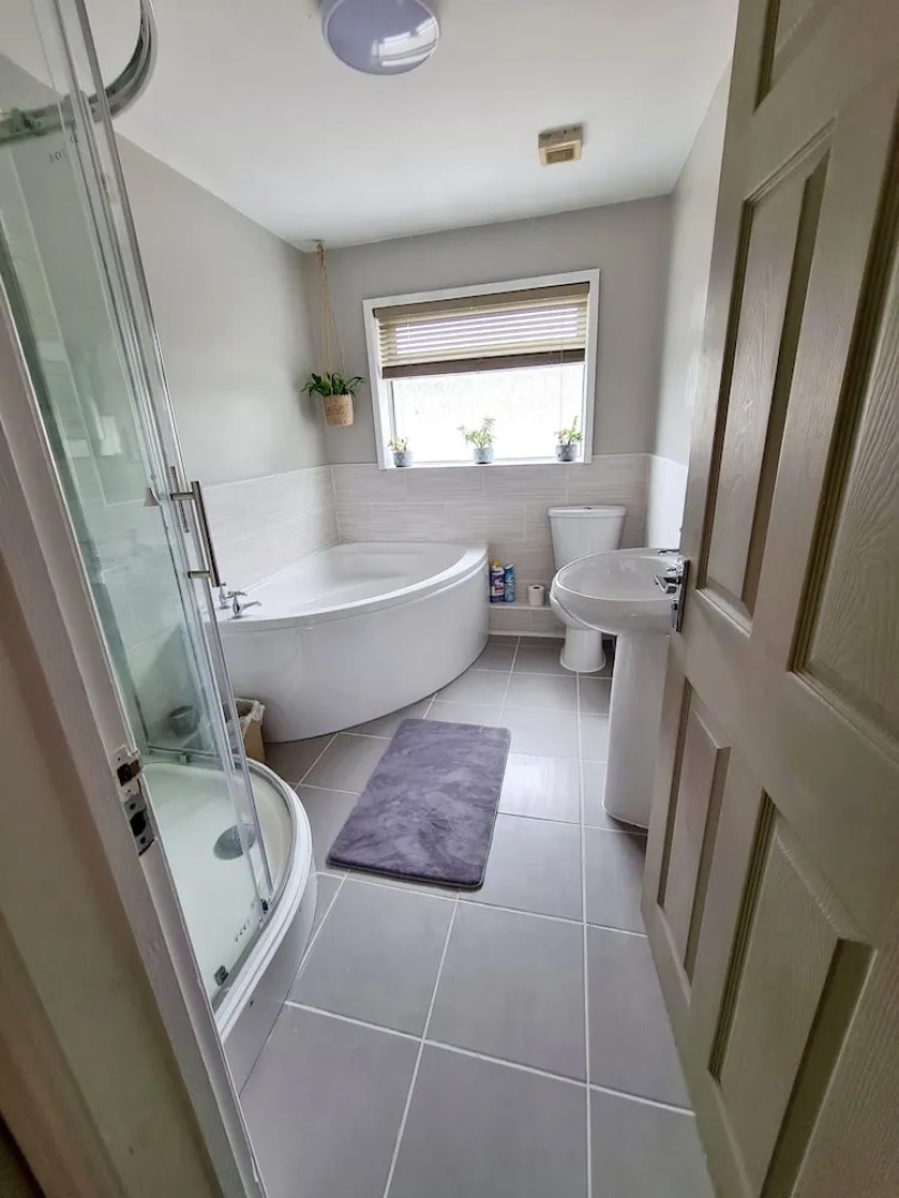 Property 5 Minutes Walk From Trearddur Bay Beach