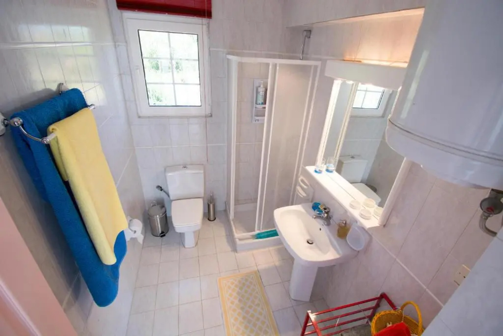 Romantic Seafront Studio - Dream Garden