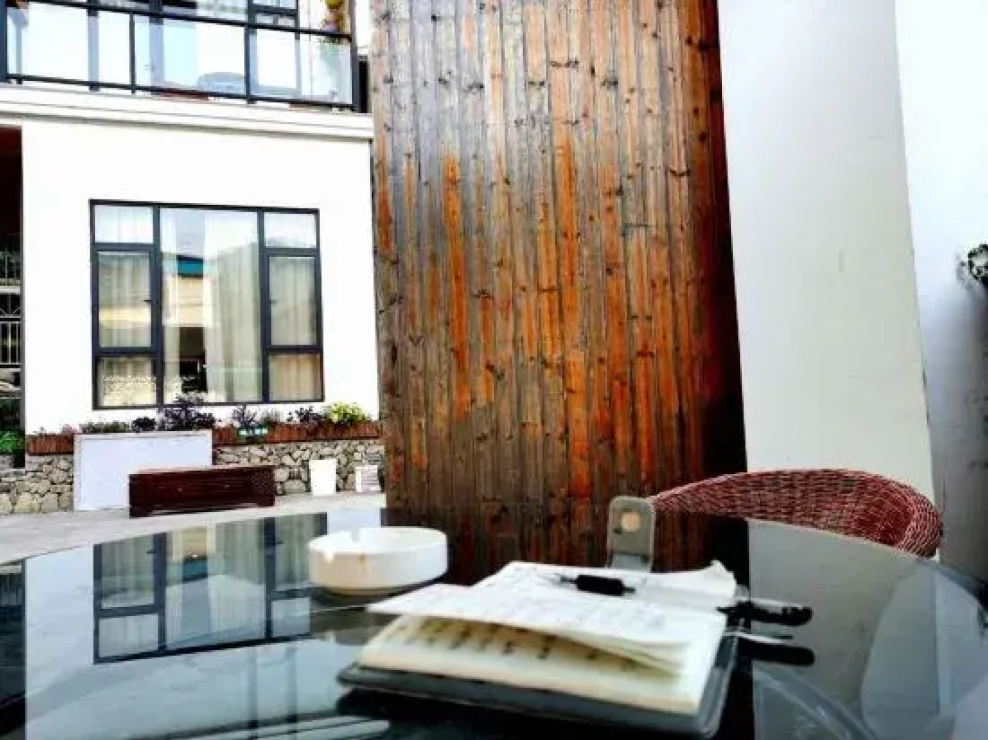 Deqing Shanyinju Country House