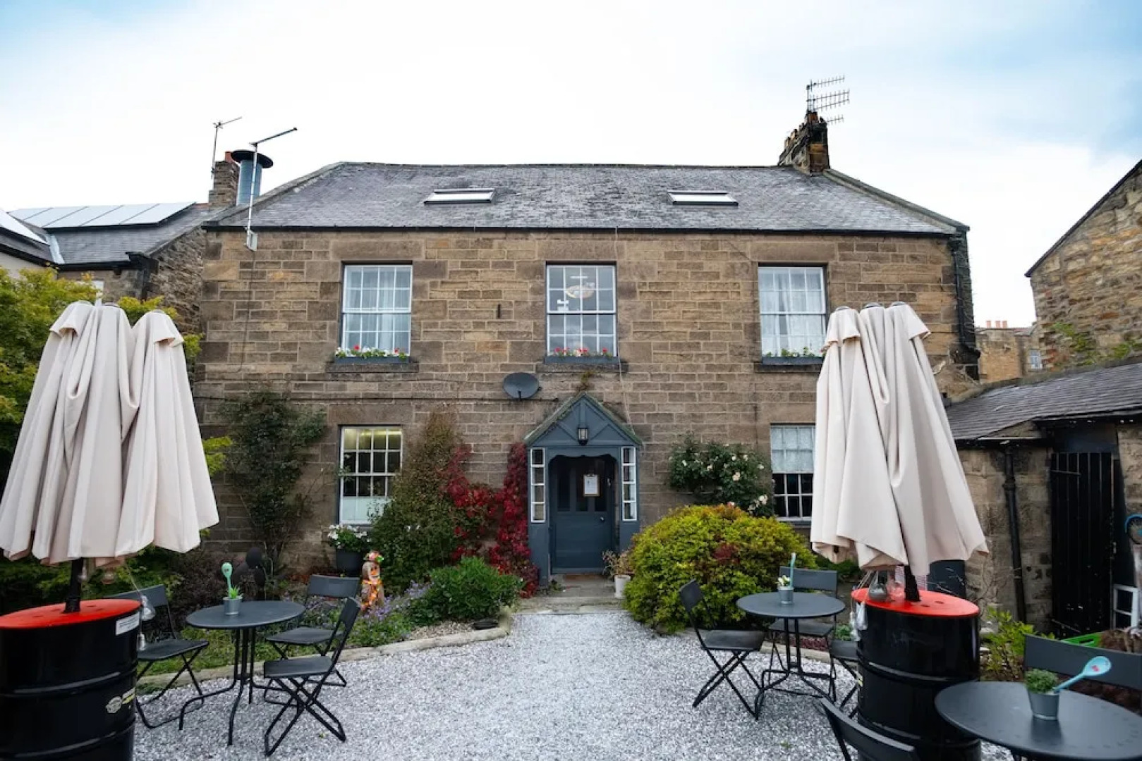 Laburnum House & Bistro En Glaze