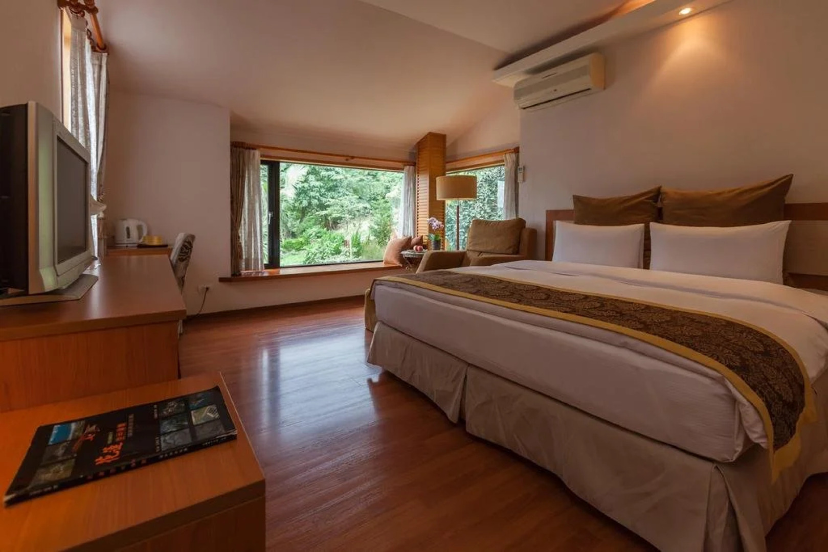 Crossing The Rainbow Bridge B&B