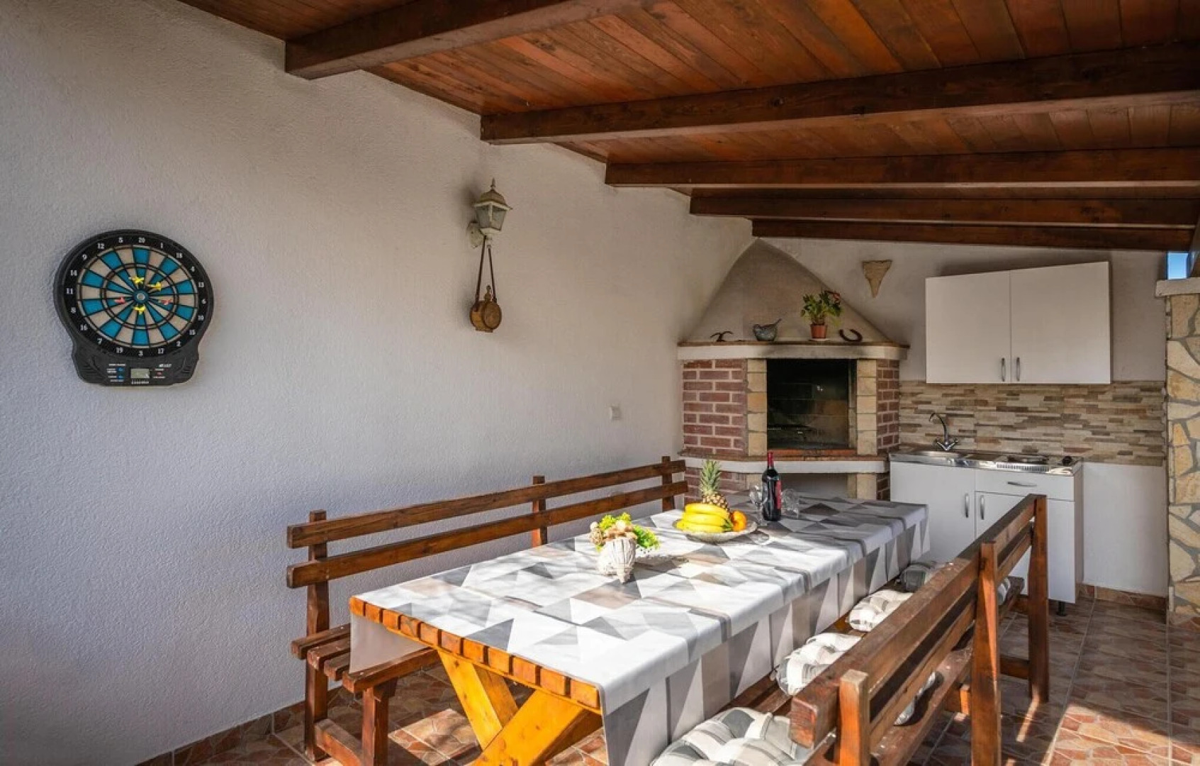 Amazing Home in Pula with Hot Tub, WiFi & 4 Bedrooms