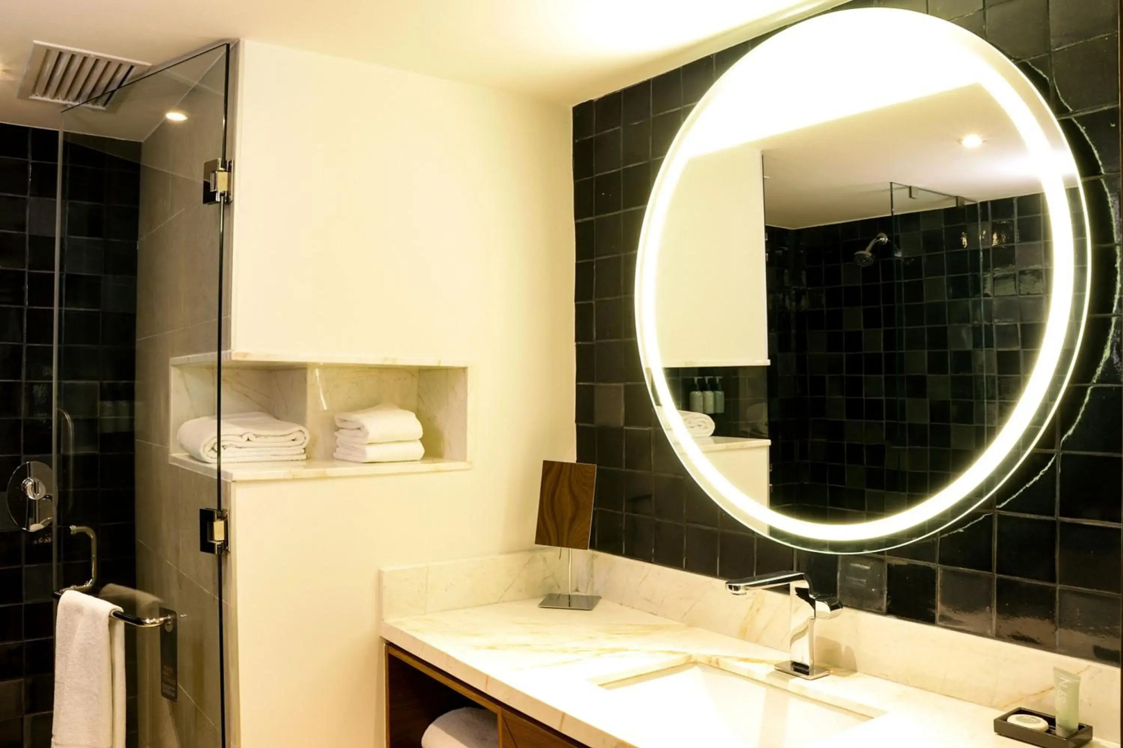 Courtyard by Marriott Puebla Las Animas