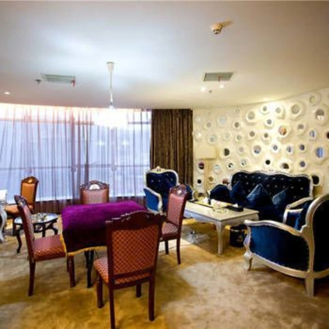 Rong Tai Auto Industry Business Center Hotel