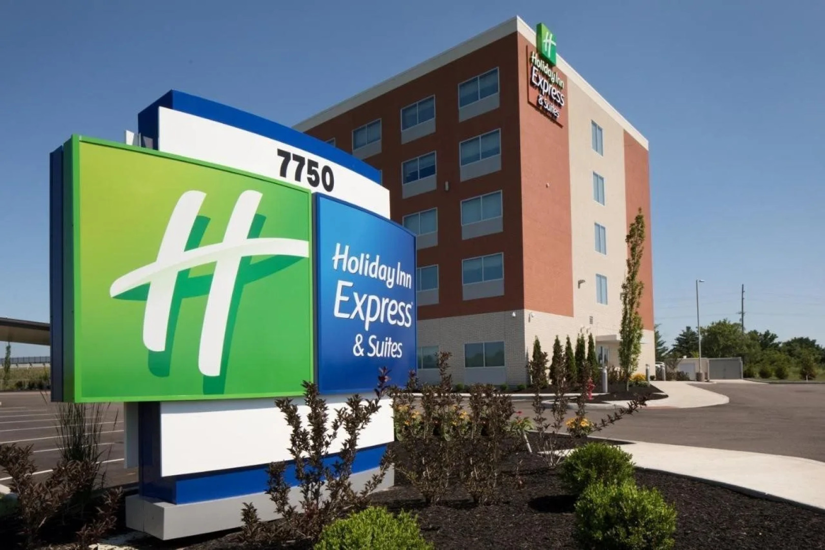Holiday Inn Express & Suites-Cincinnati North - Liberty Way by IHG