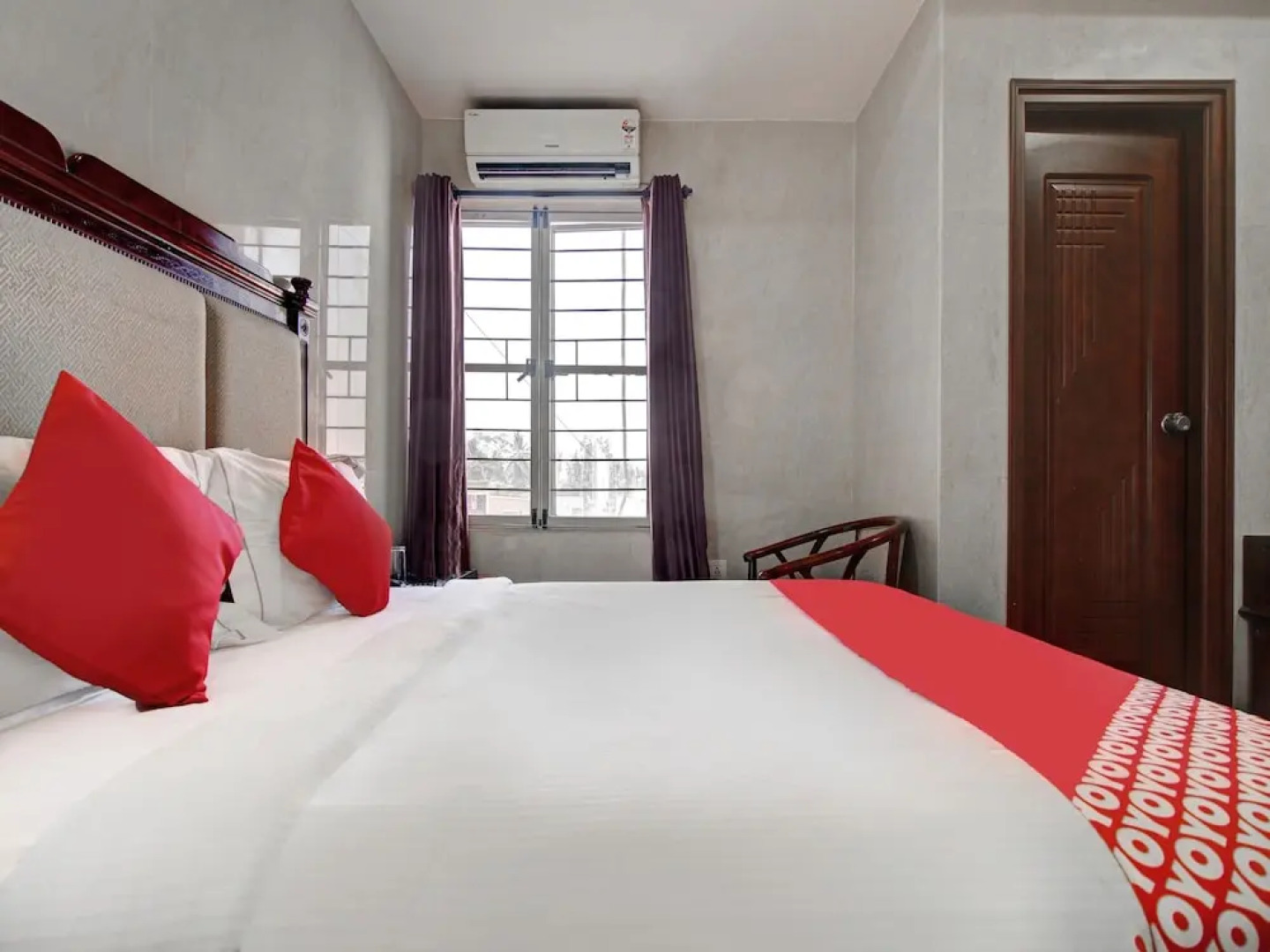 Oyo 30562 Ni Ambaari Elite