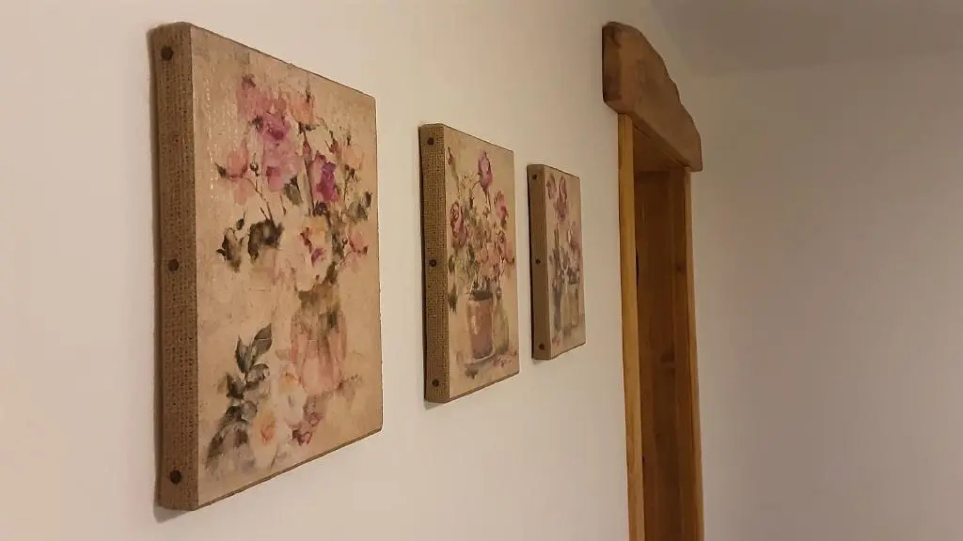 Wesley House Holidays - Choice of 2 Quirky Cottages in 4 private acres