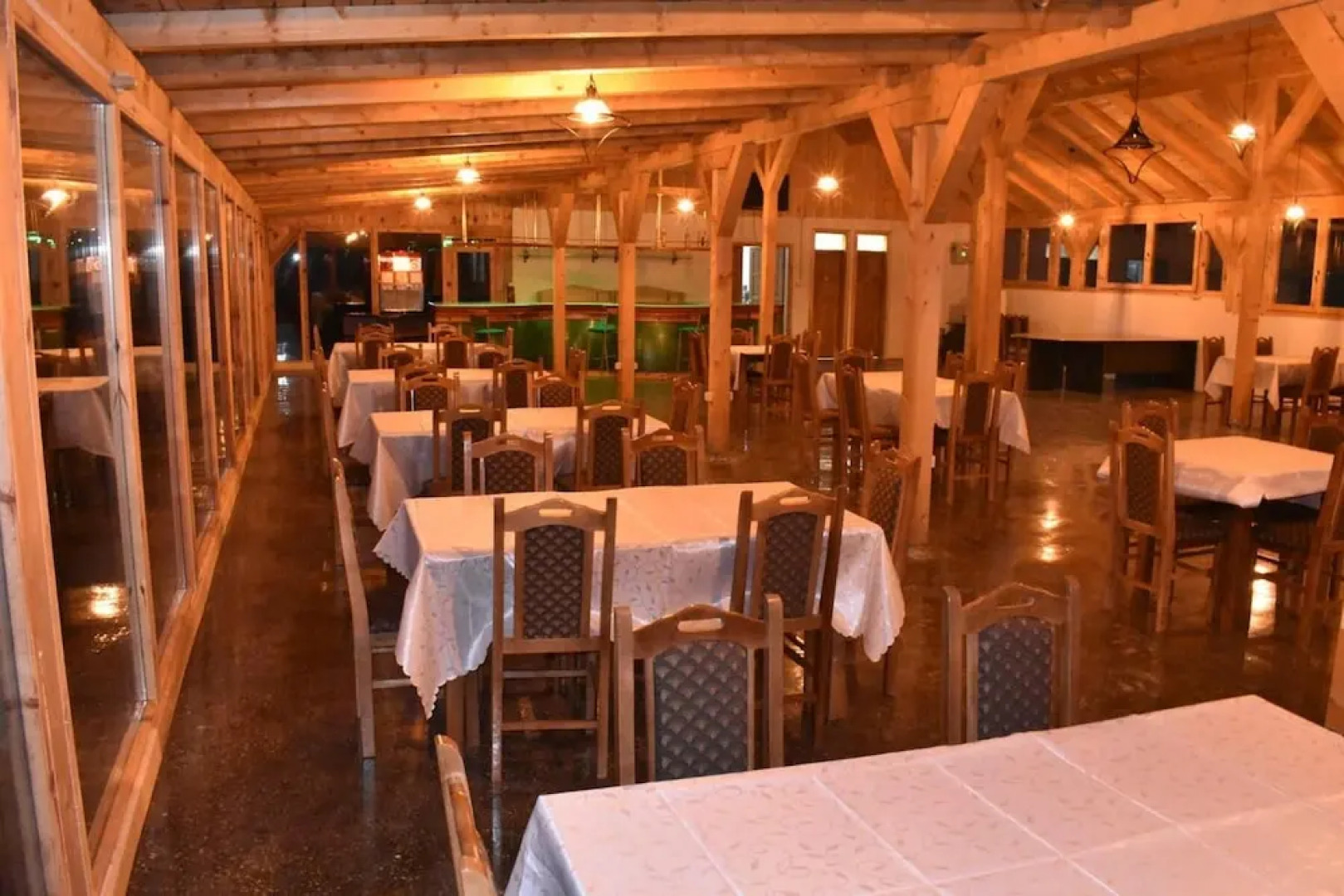 Tara Inn Resort - Campsite