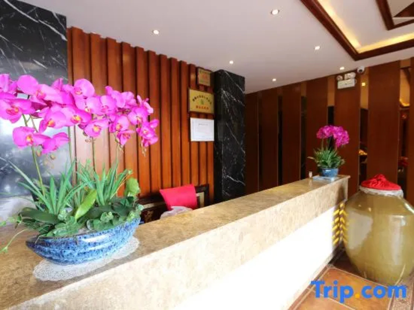 Xinjia Yuquan Hot Spring Hotel