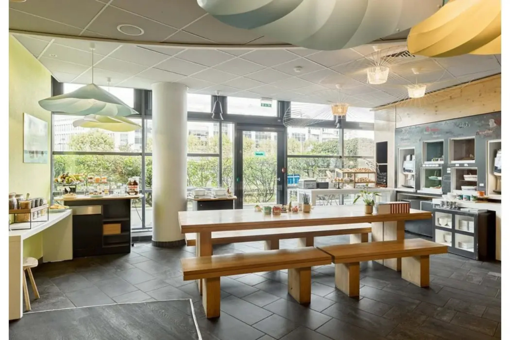 B&B HOTEL Rueil-Malmaison Gare