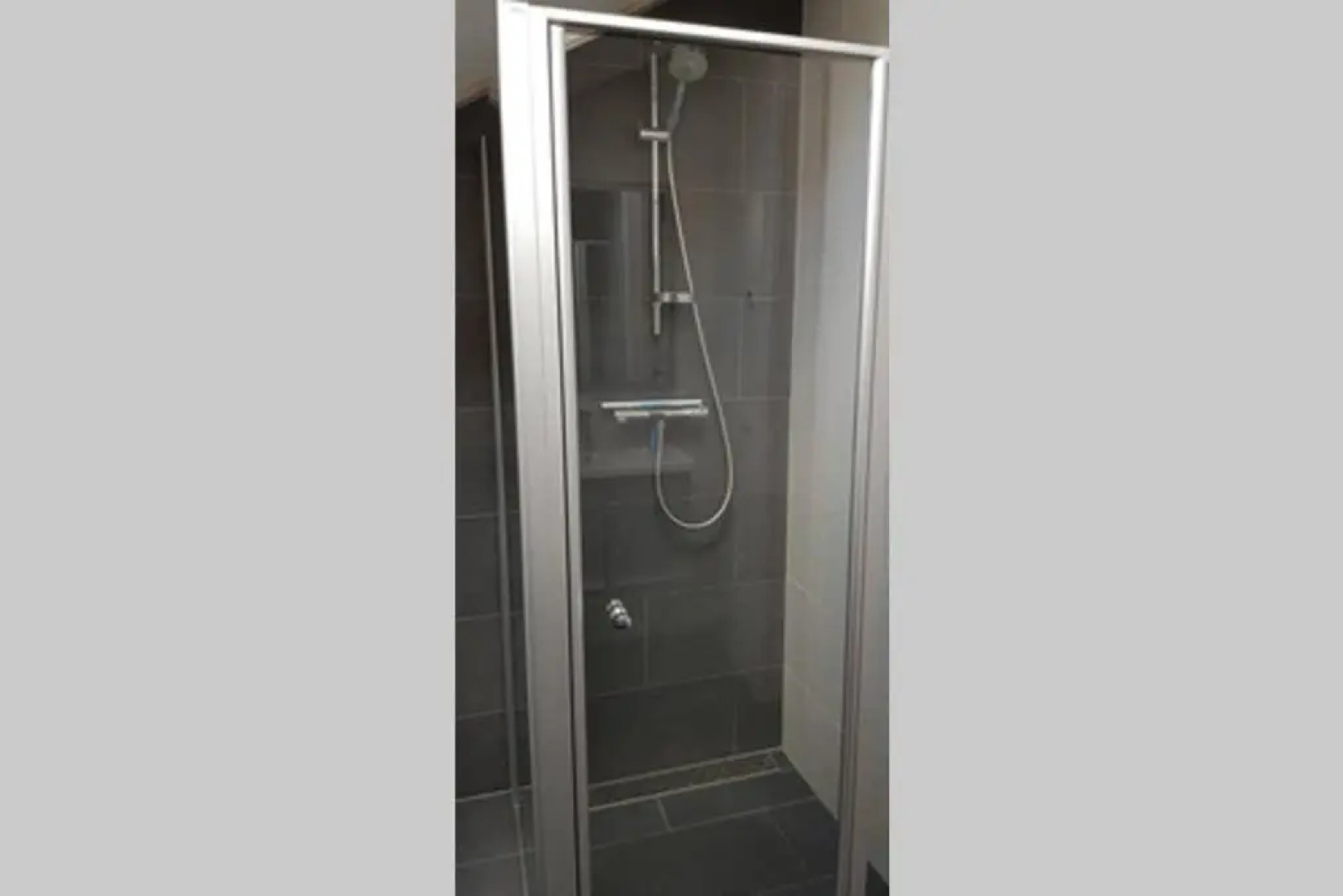 The Blue House - Luxurious Waterfront Villa Zeewolde