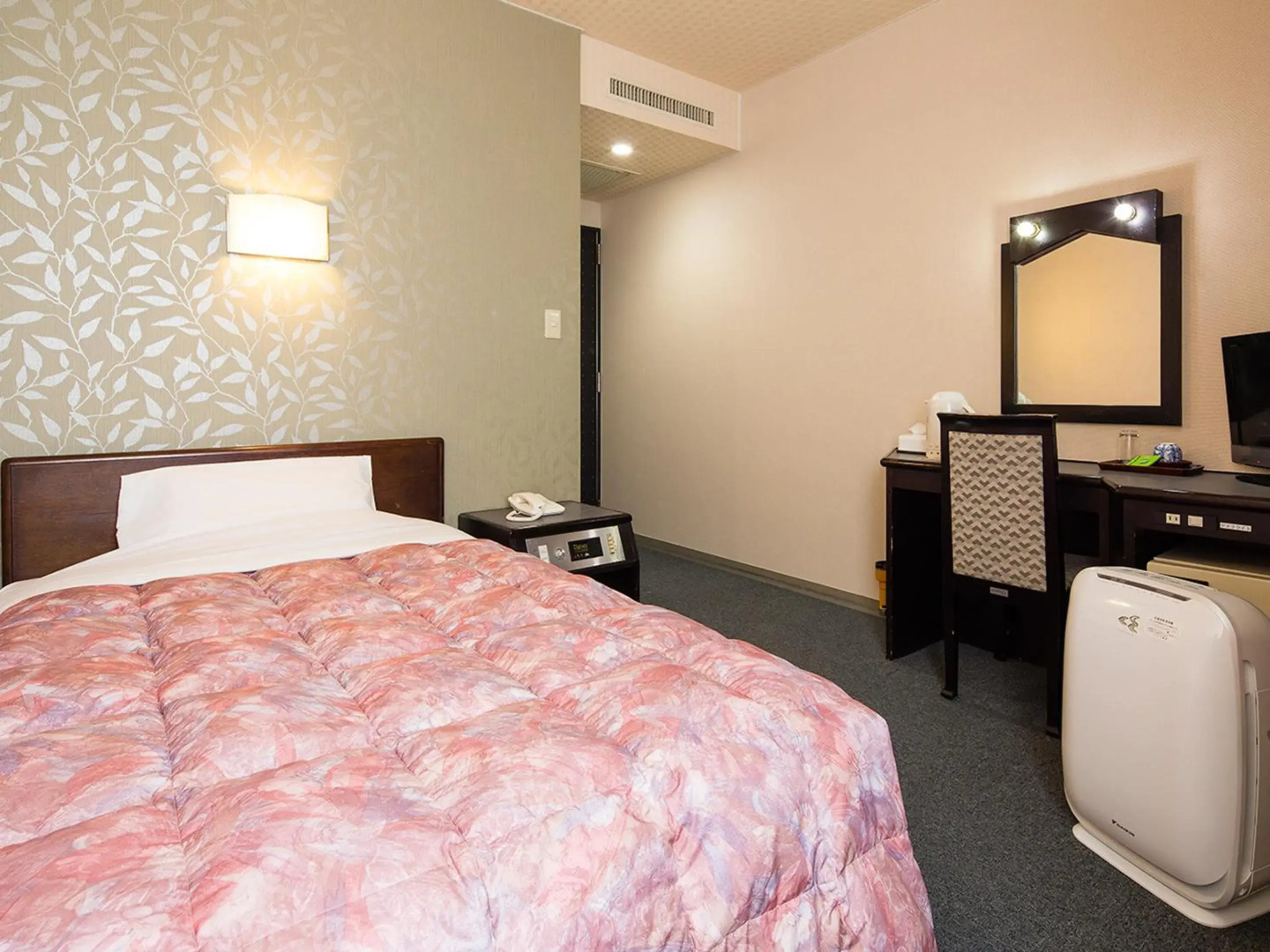 Kotohira River Side Hotel