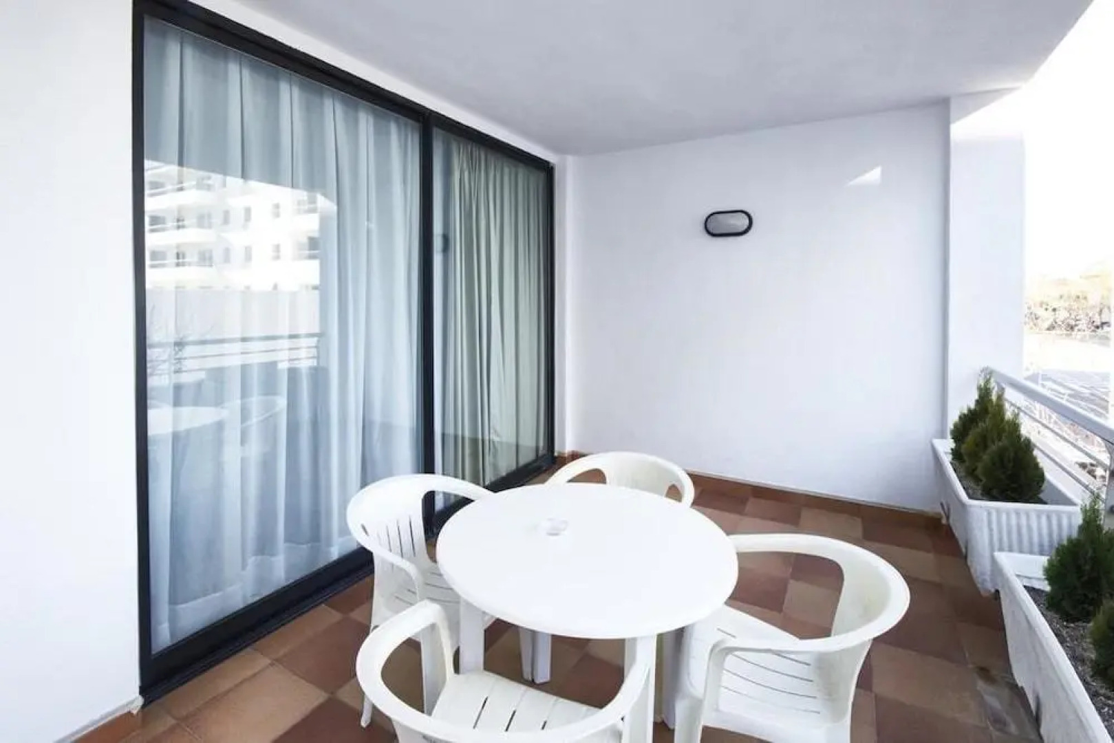 Apartamento climatizado cerca del mar