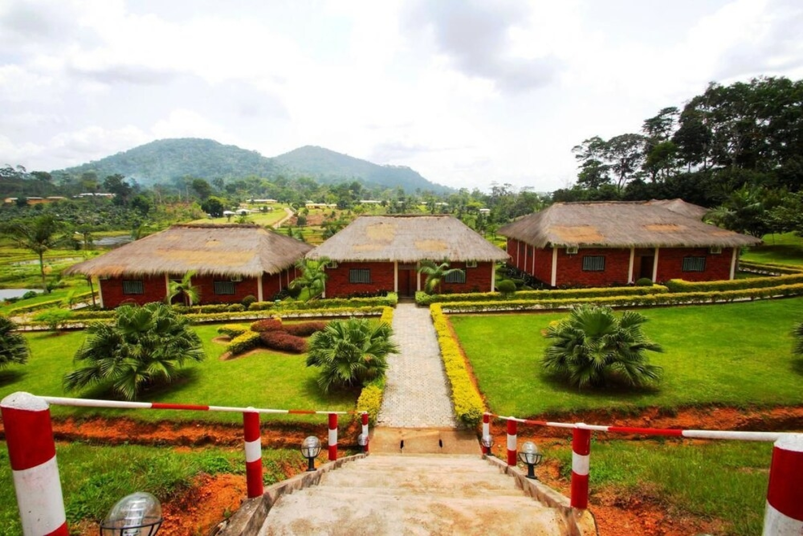 Centre Touristique de Nkolandom