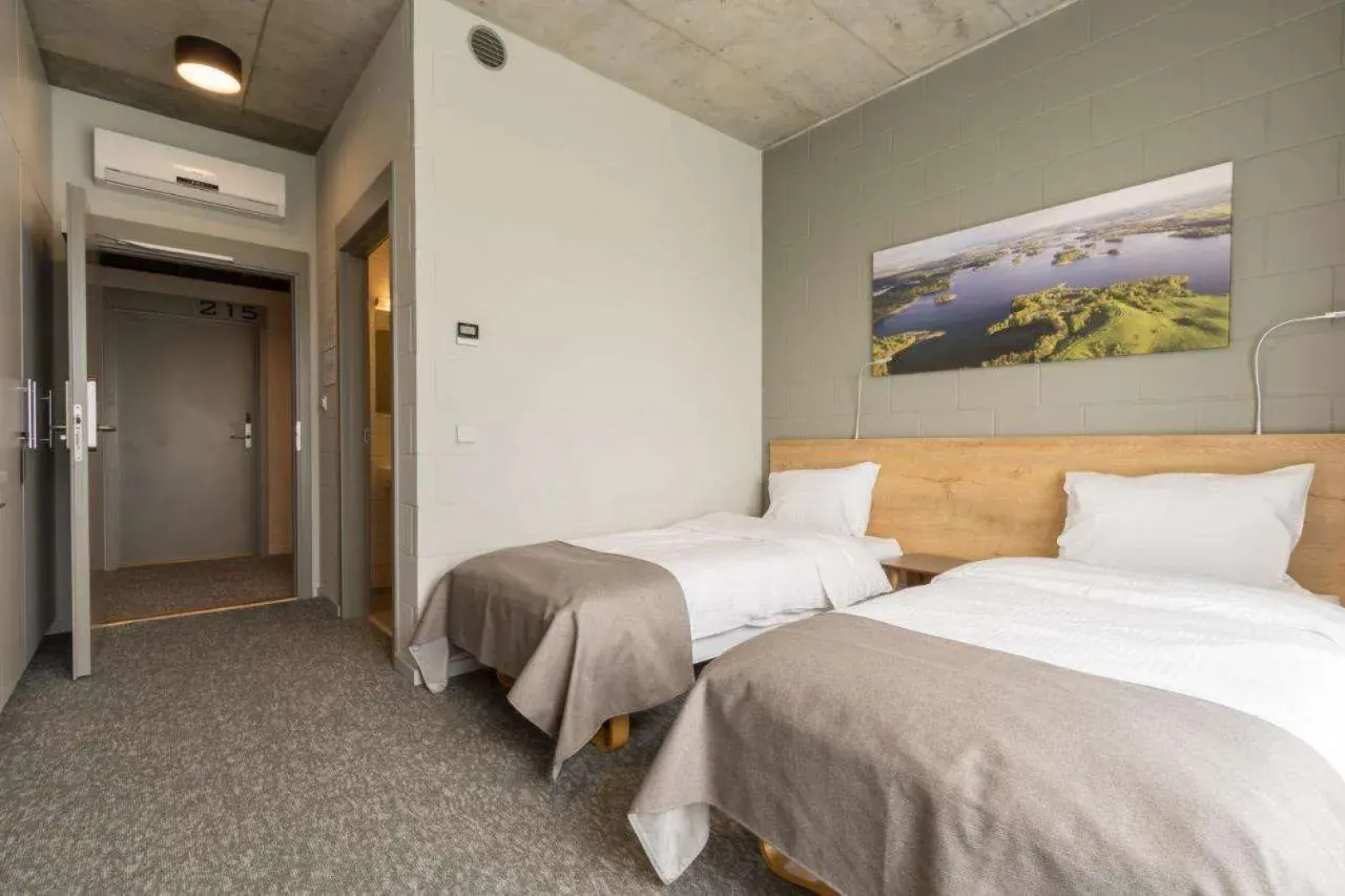 Air Hotel