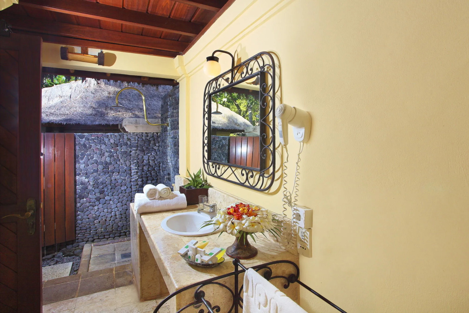 Mimpi Resort Tulamben