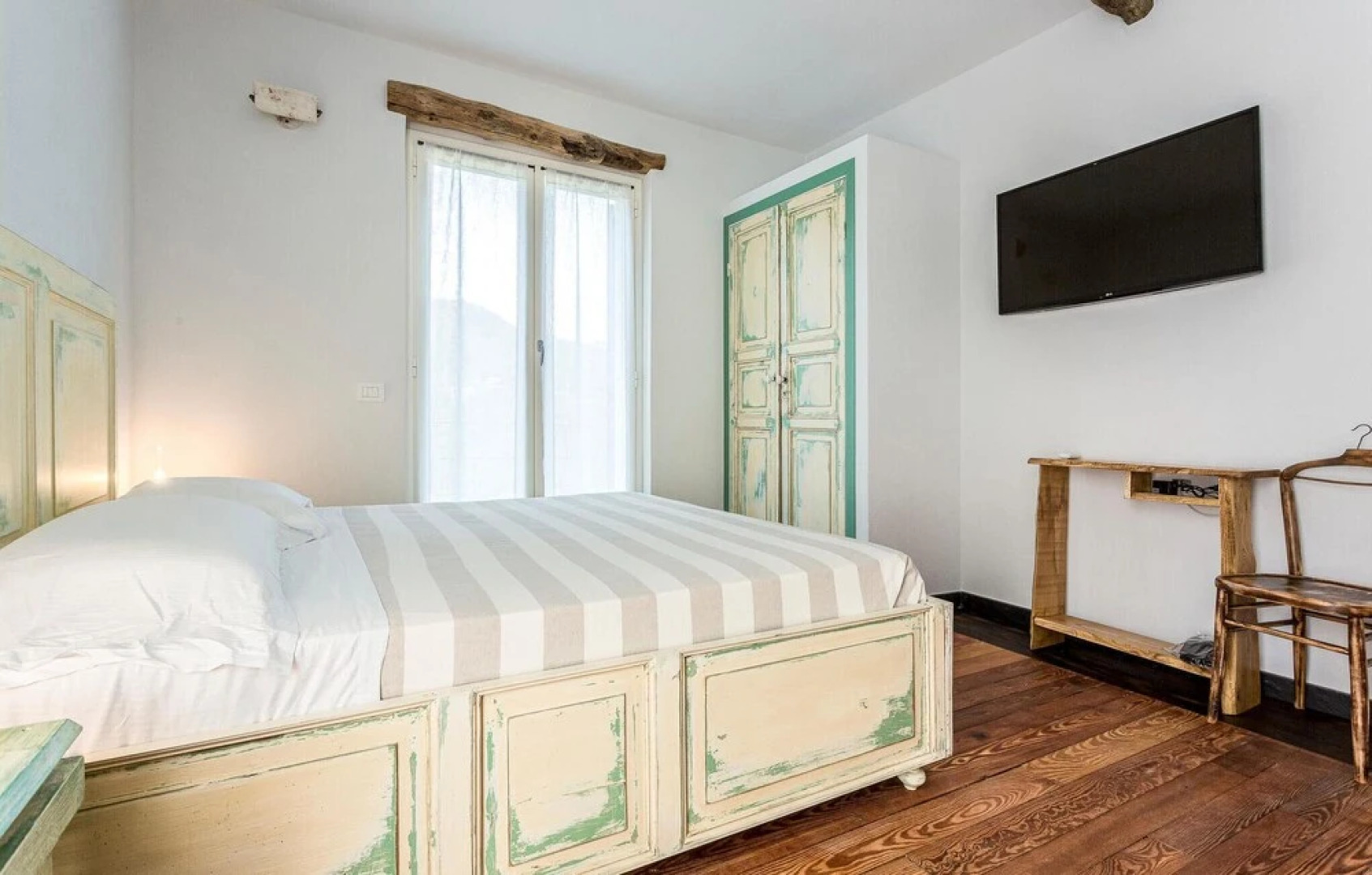 Awesome Home in Recco With Outdoor Swimming Pool, Wifi and 6 Bedrooms