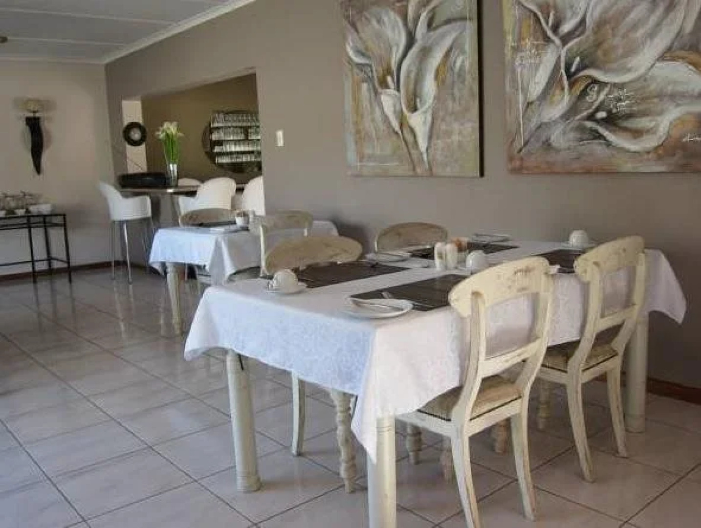 Aristocats Guest House