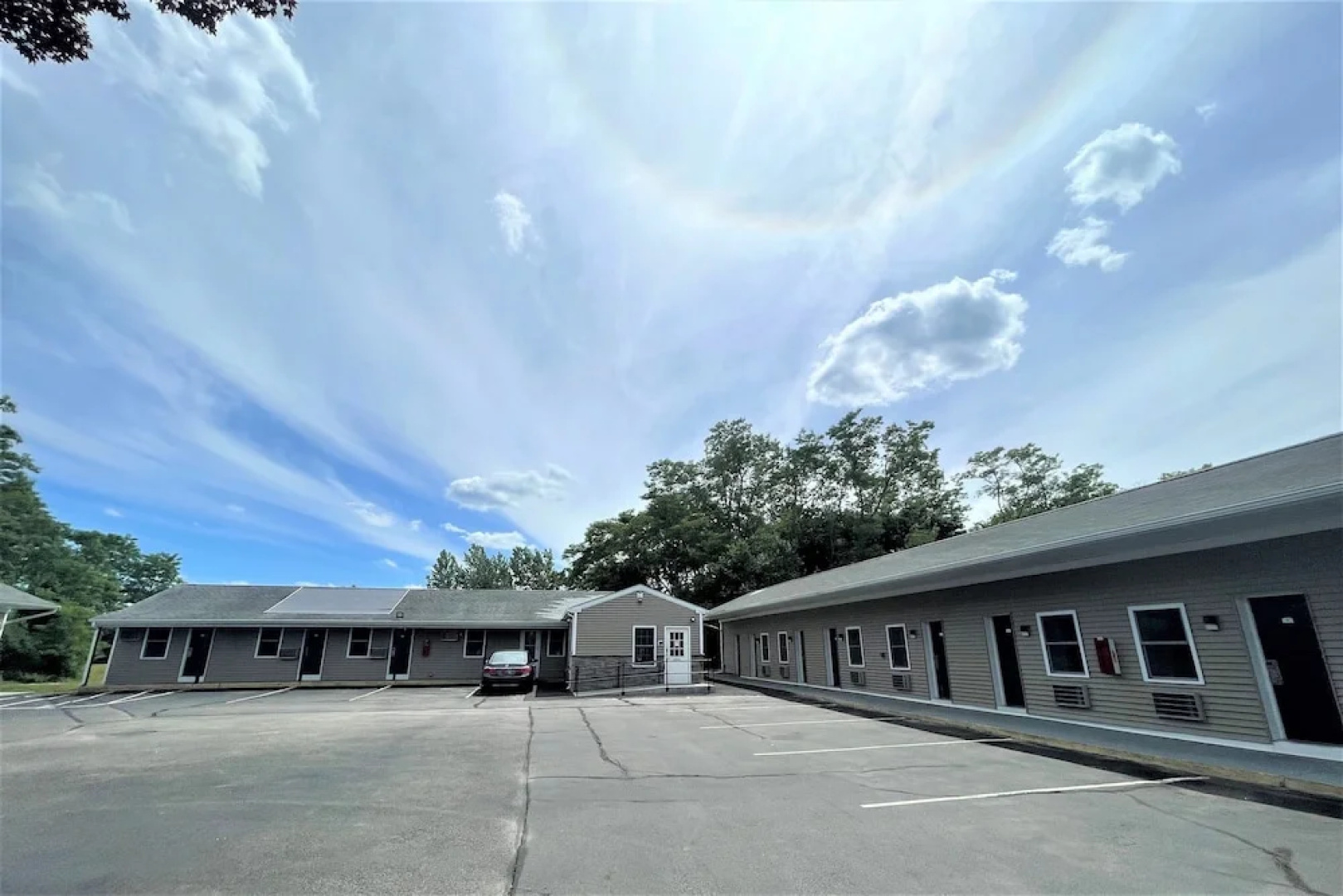 Shangri La Motel