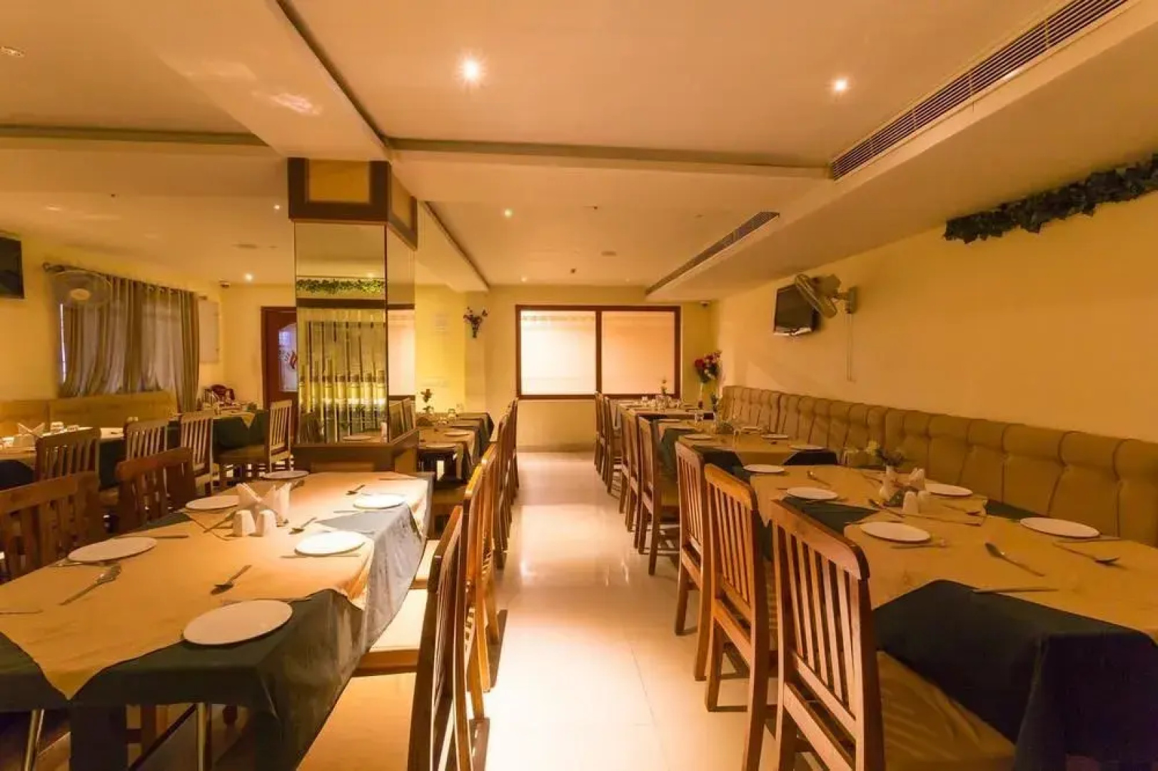 Hotel Udayee International