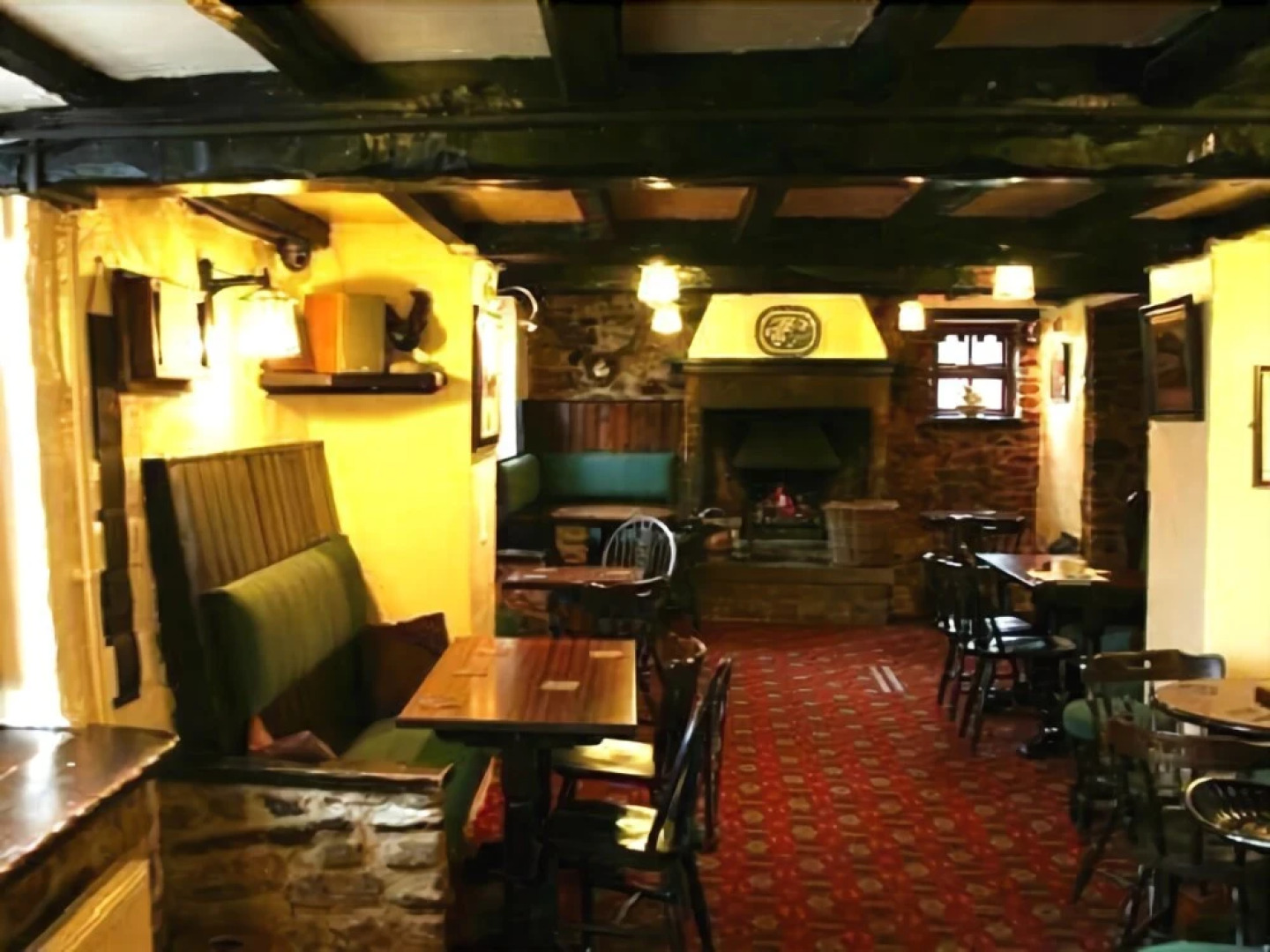 The Farmyard Inn