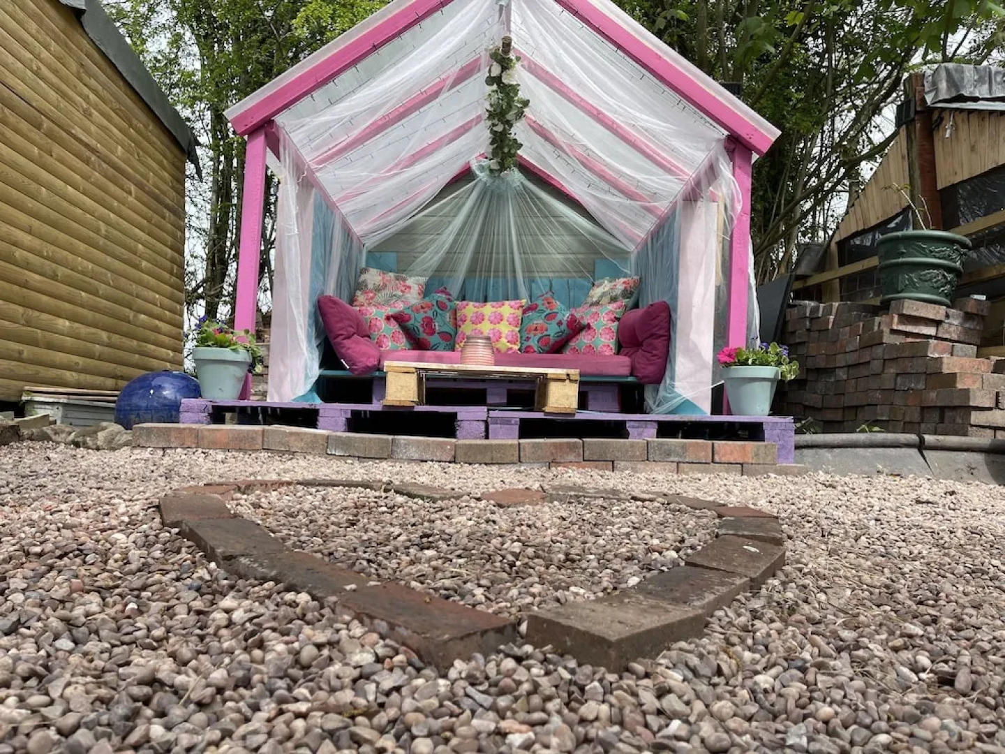 Woodlands Lodge - Come and Enjoy the Good Life