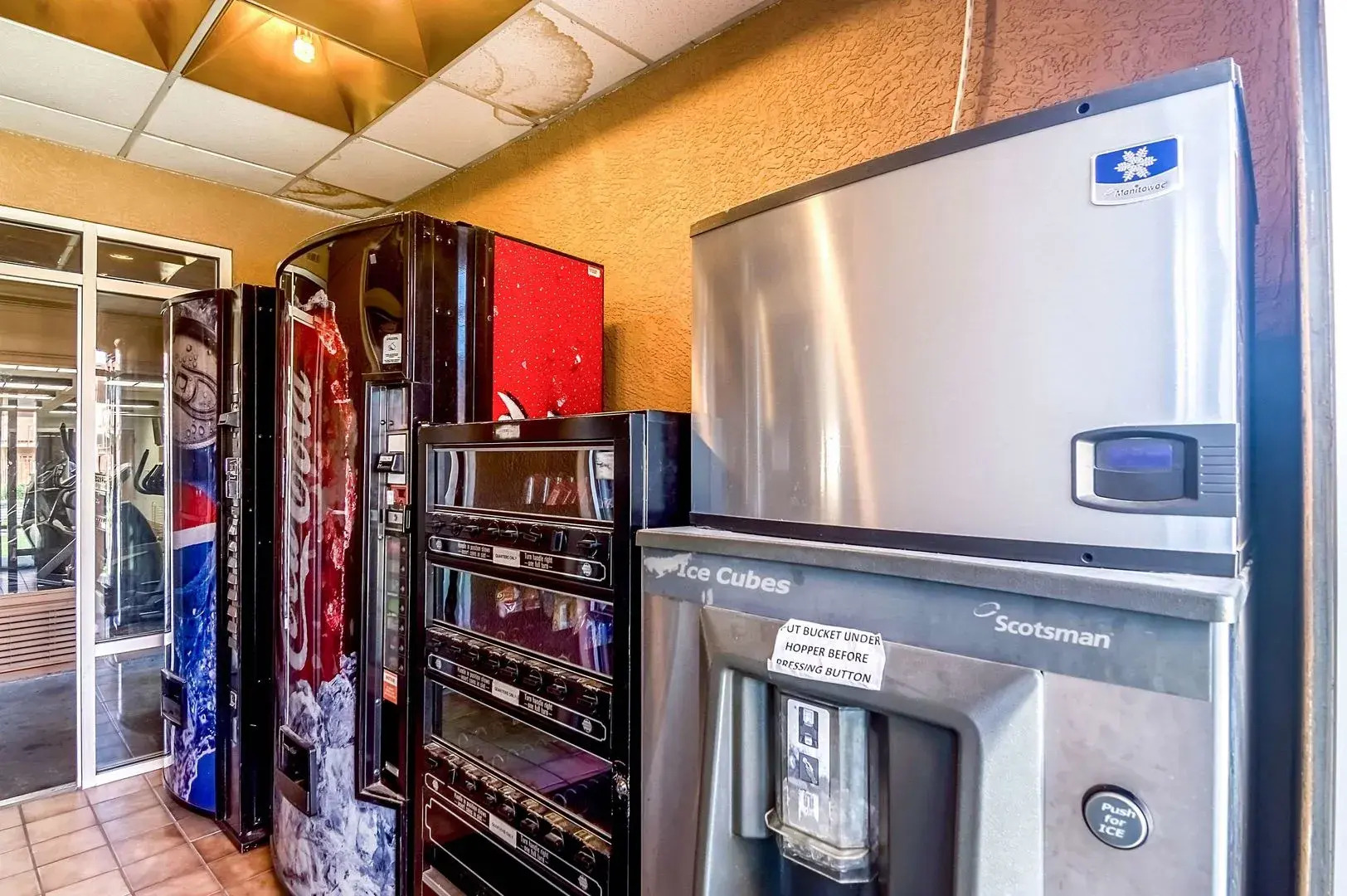 Budget Host Inn & Suites