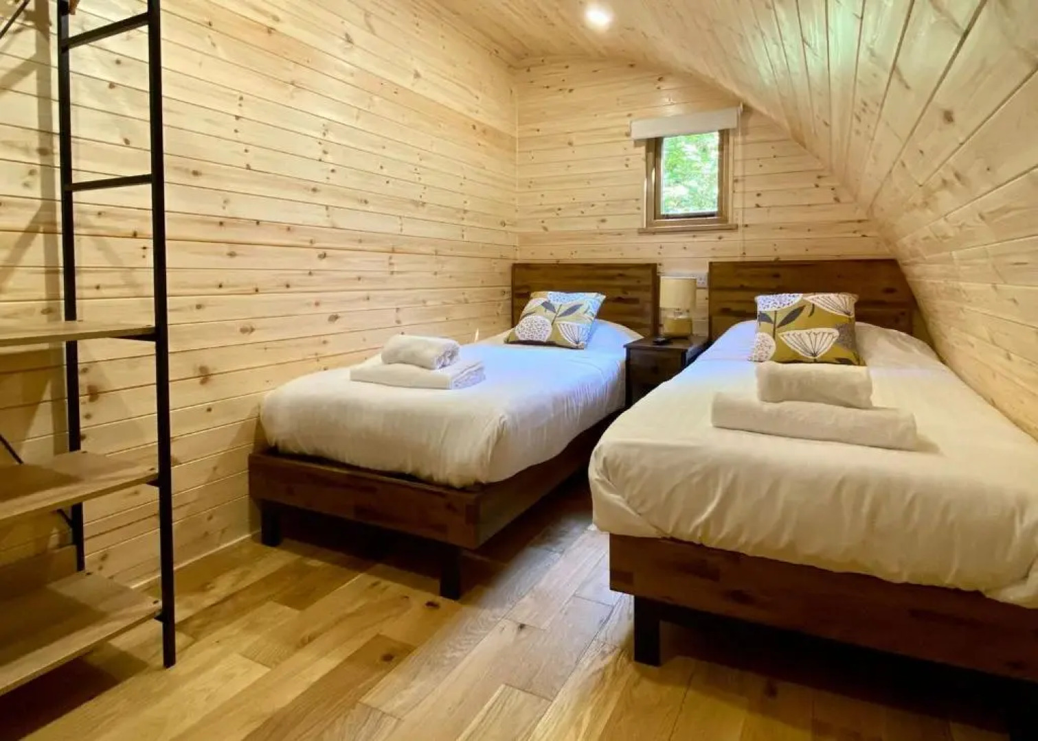 Woodland Park Lodges