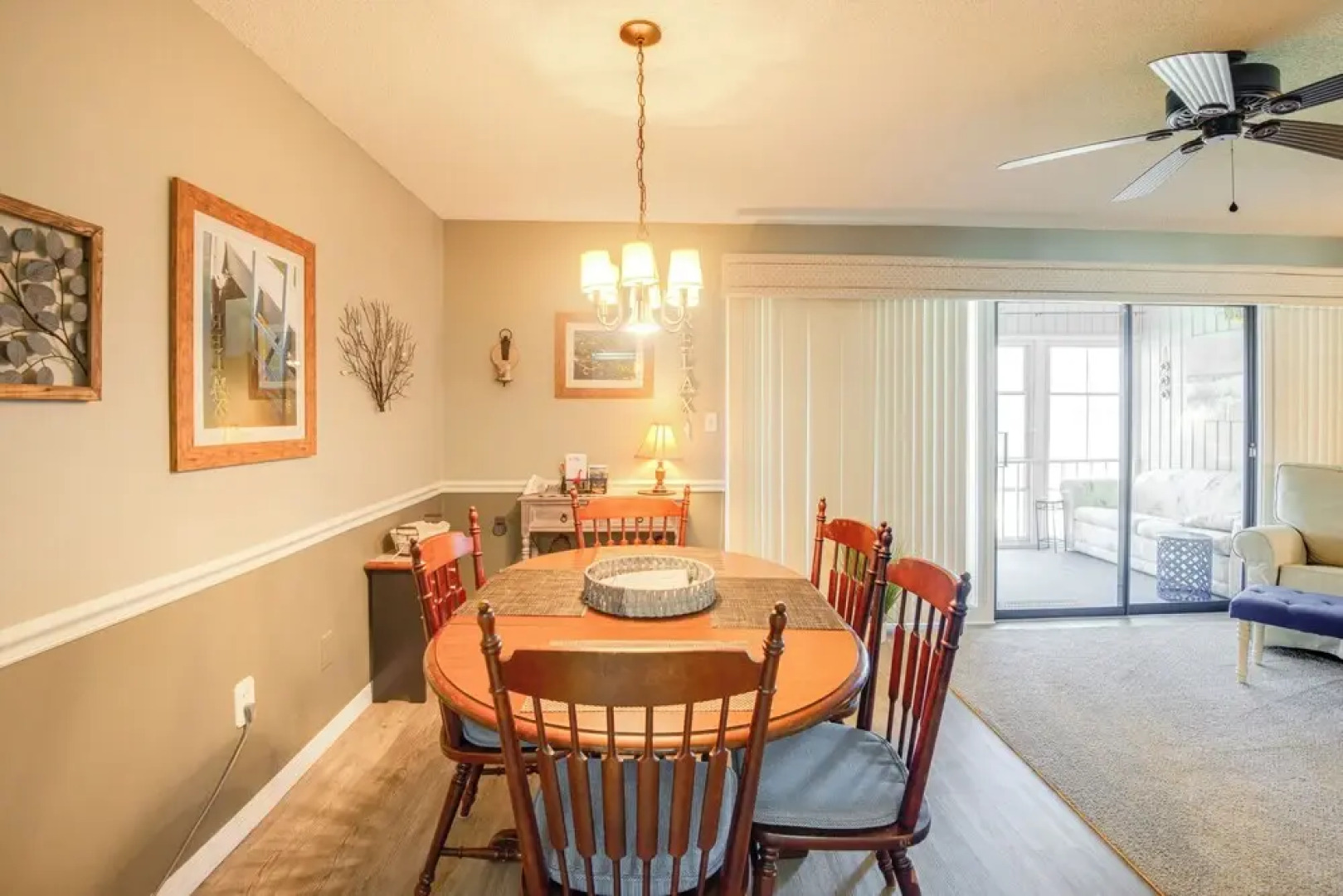 Pool Access & Lanai: Riverfront Welaka Condo!